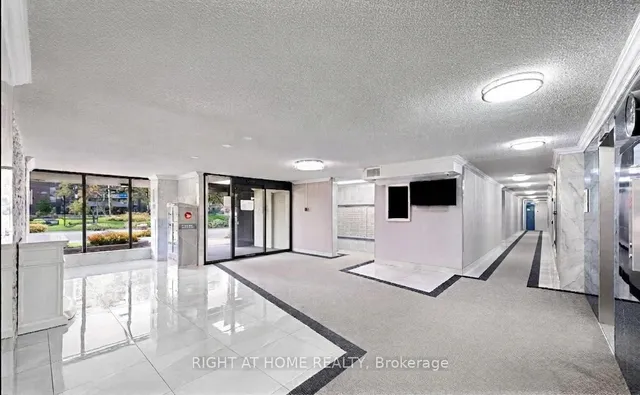 4 Kings Cross Rd #2106, Brampton 3