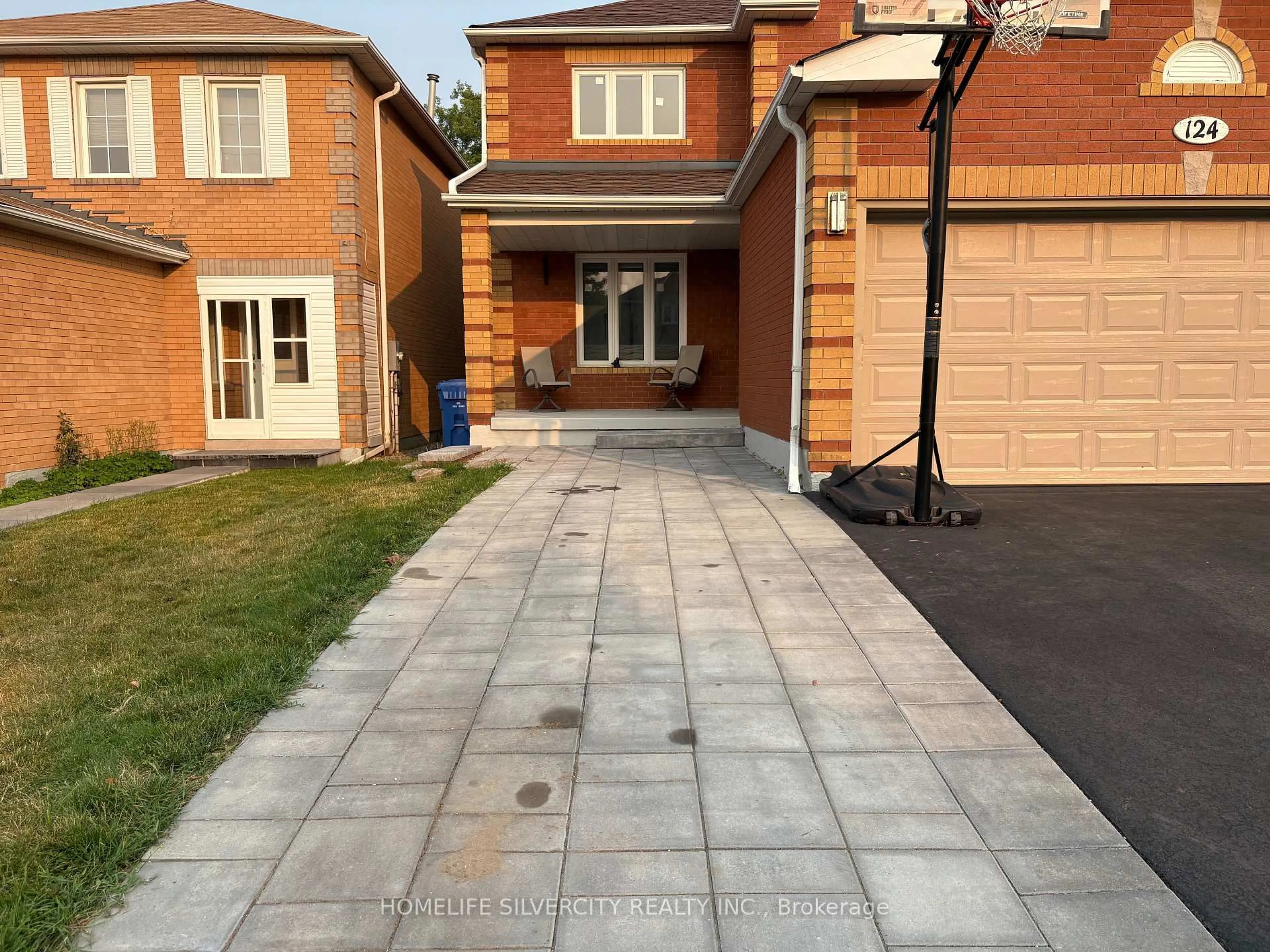 Home with brick exterior material, street for 124 Jordan Dr, Orangeville Ontario L9W 4W4