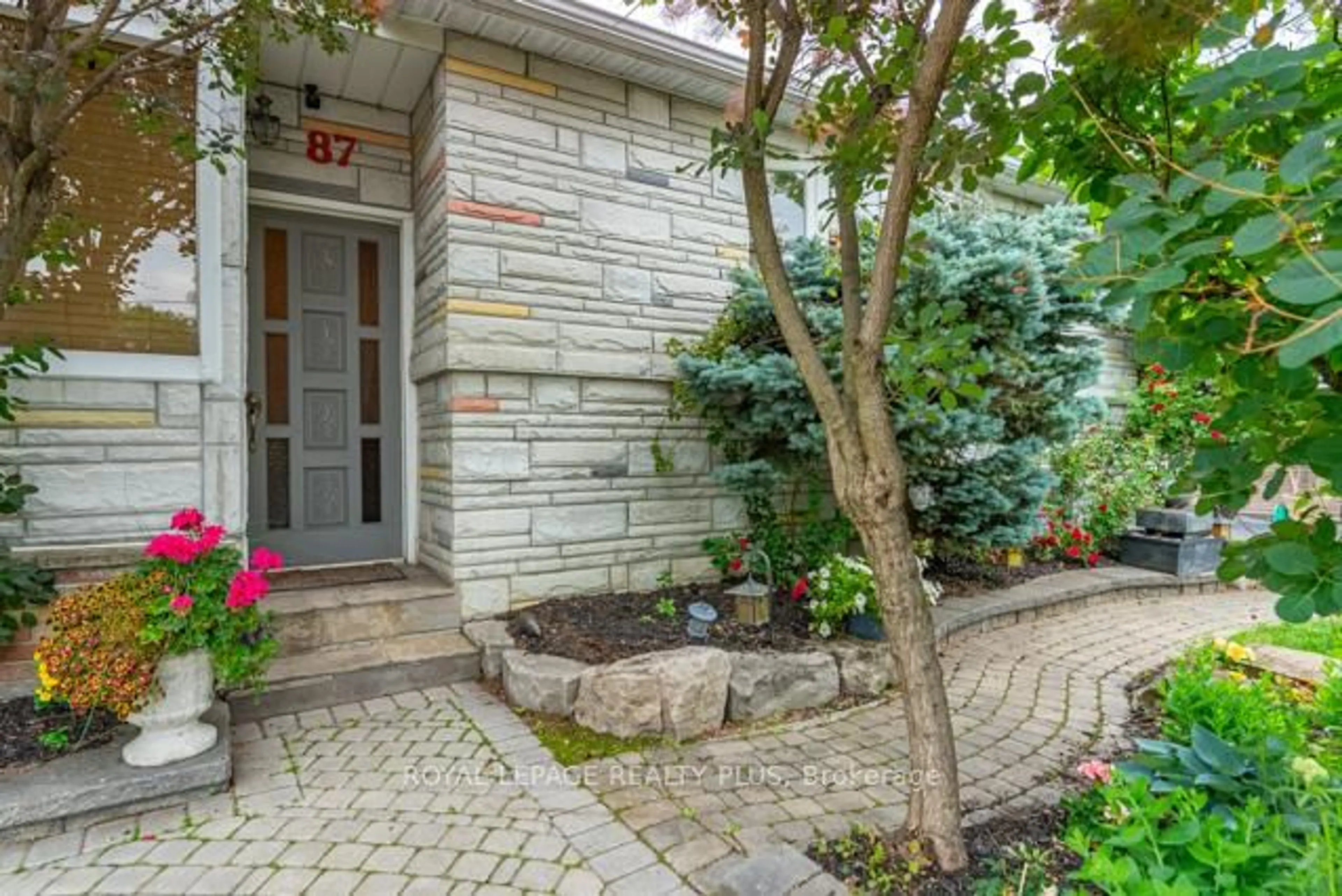 Unknown for 87 Hullmar Dr, Toronto Ontario M3N 2E2