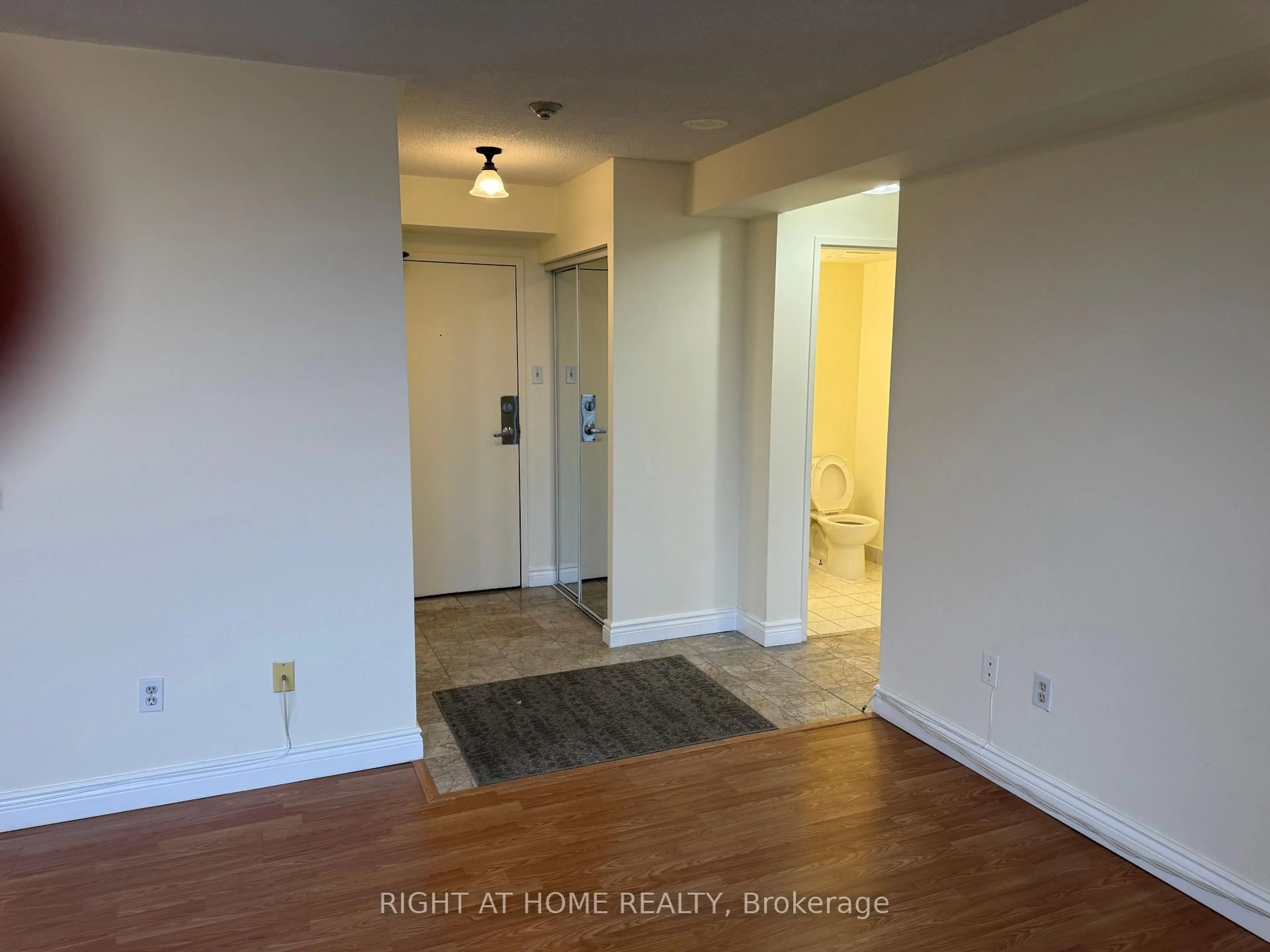 A pic of a room for 3077 Weston Rd #1912, Toronto Ontario M9M 3A1