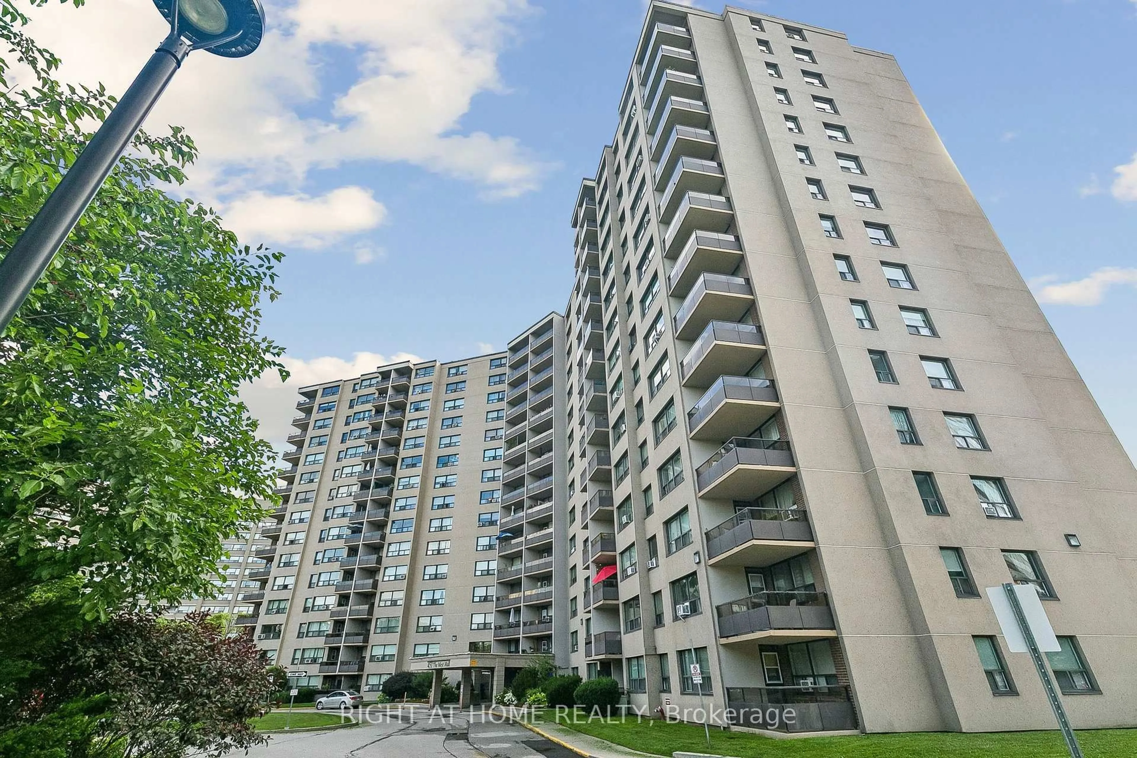 Unknown for 451 The West Mall #807, Toronto Ontario M9C 1G1