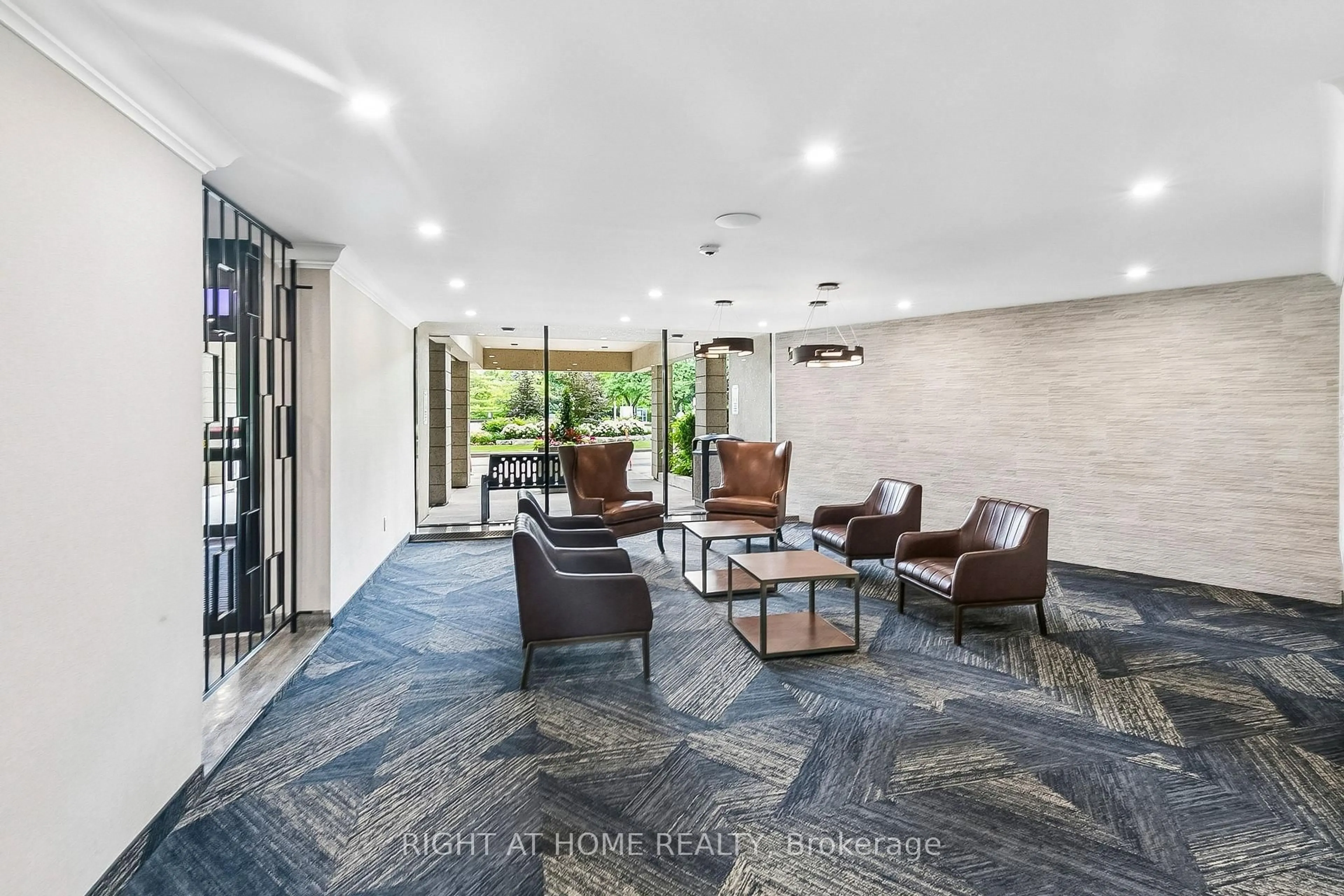 Indoor foyer for 451 The West Mall #807, Toronto Ontario M9C 1G1