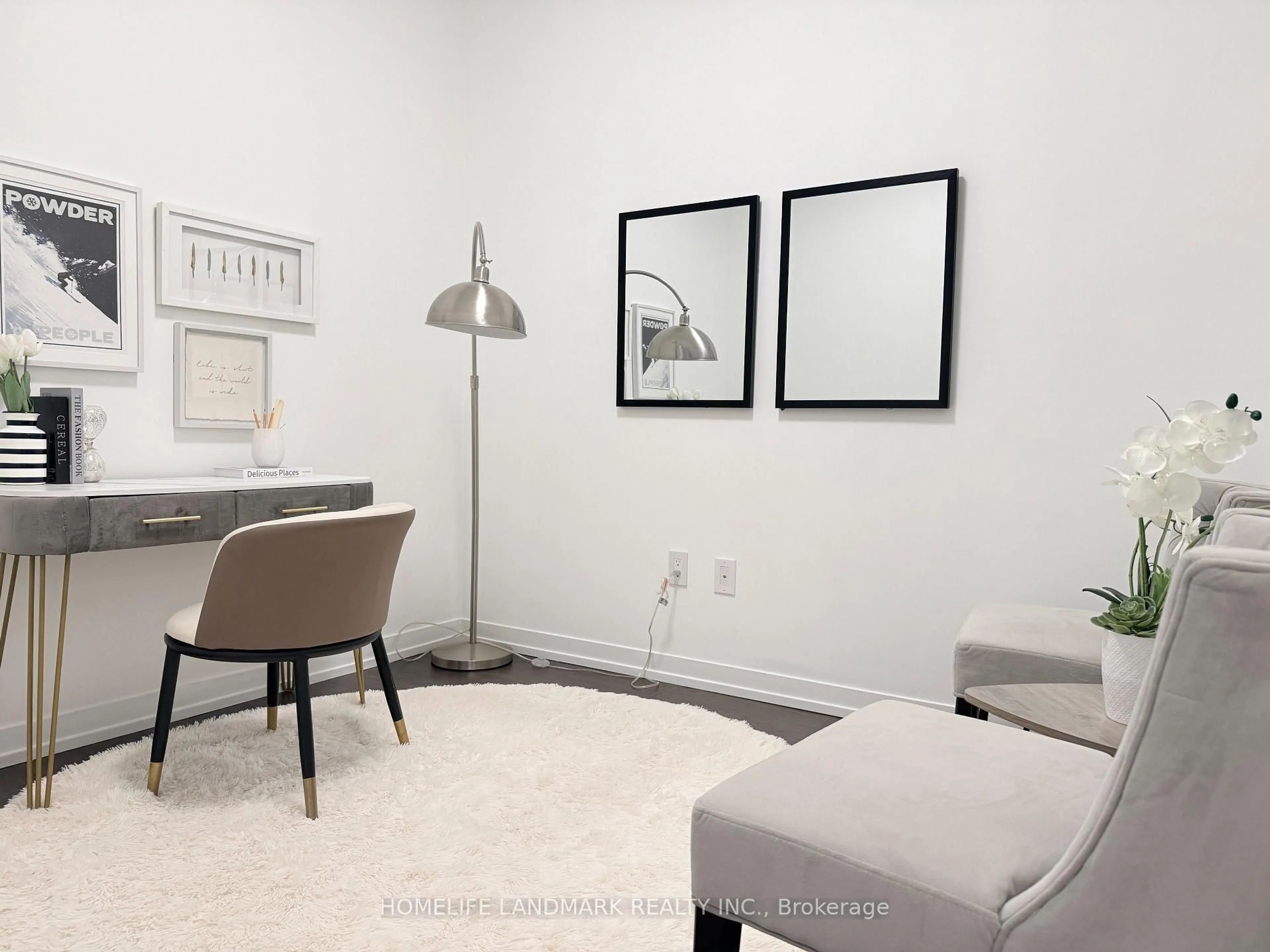A pic of a room for 2520 Eglinton Ave #1211, Mississauga Ontario L5M 0Y4