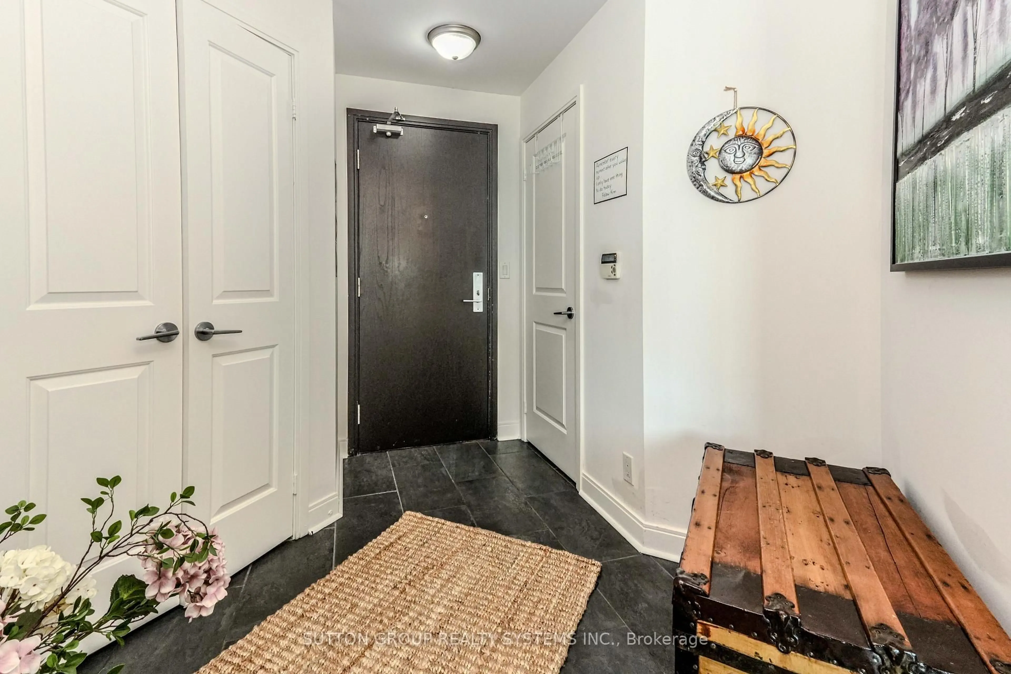 Indoor entryway for 70 Absolute Ave #1209, Mississauga Ontario L4Z 0A4