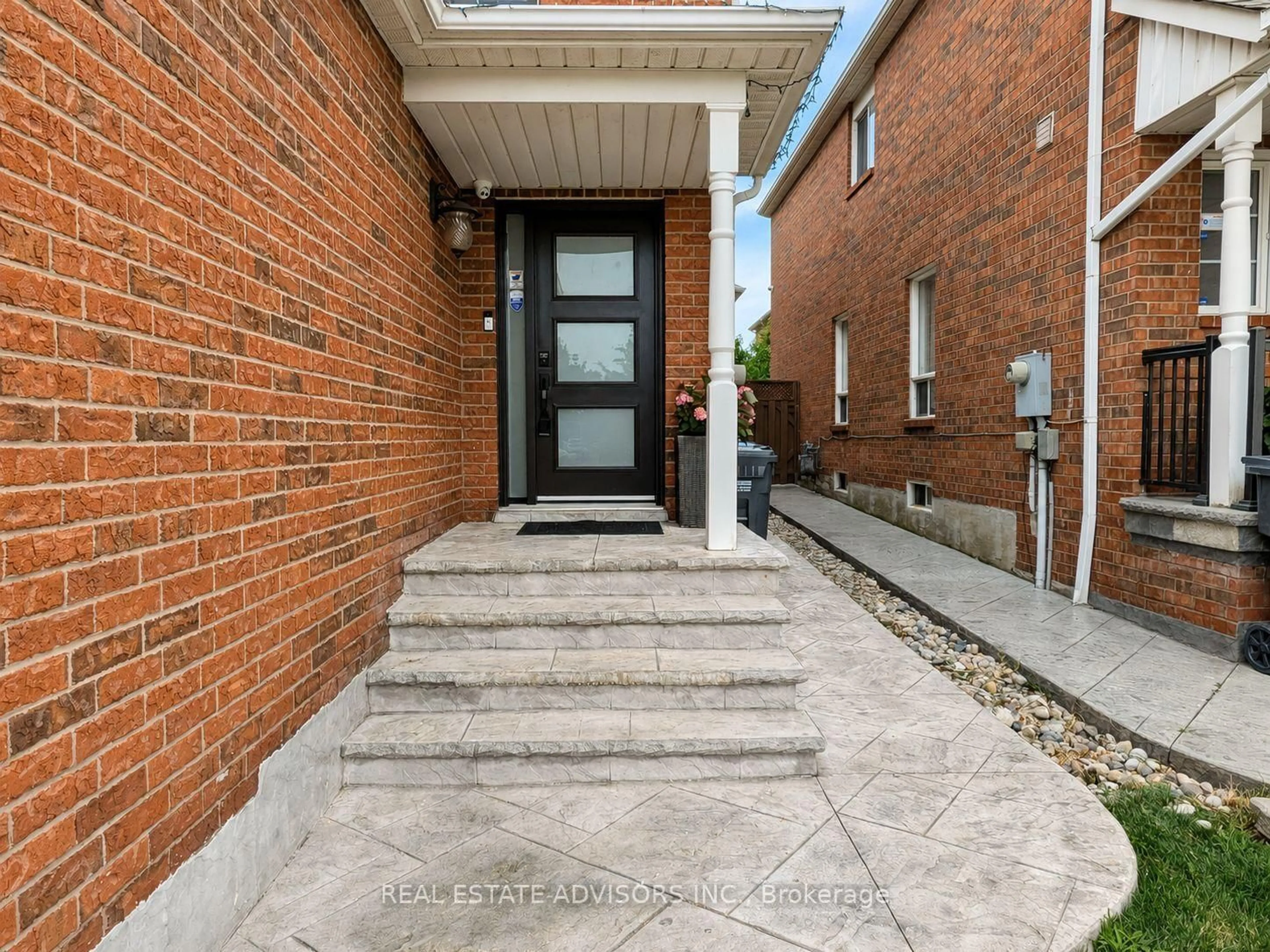 Home with brick exterior material, street for 5215 Marblewood Dr, Mississauga Ontario L5V 2P1