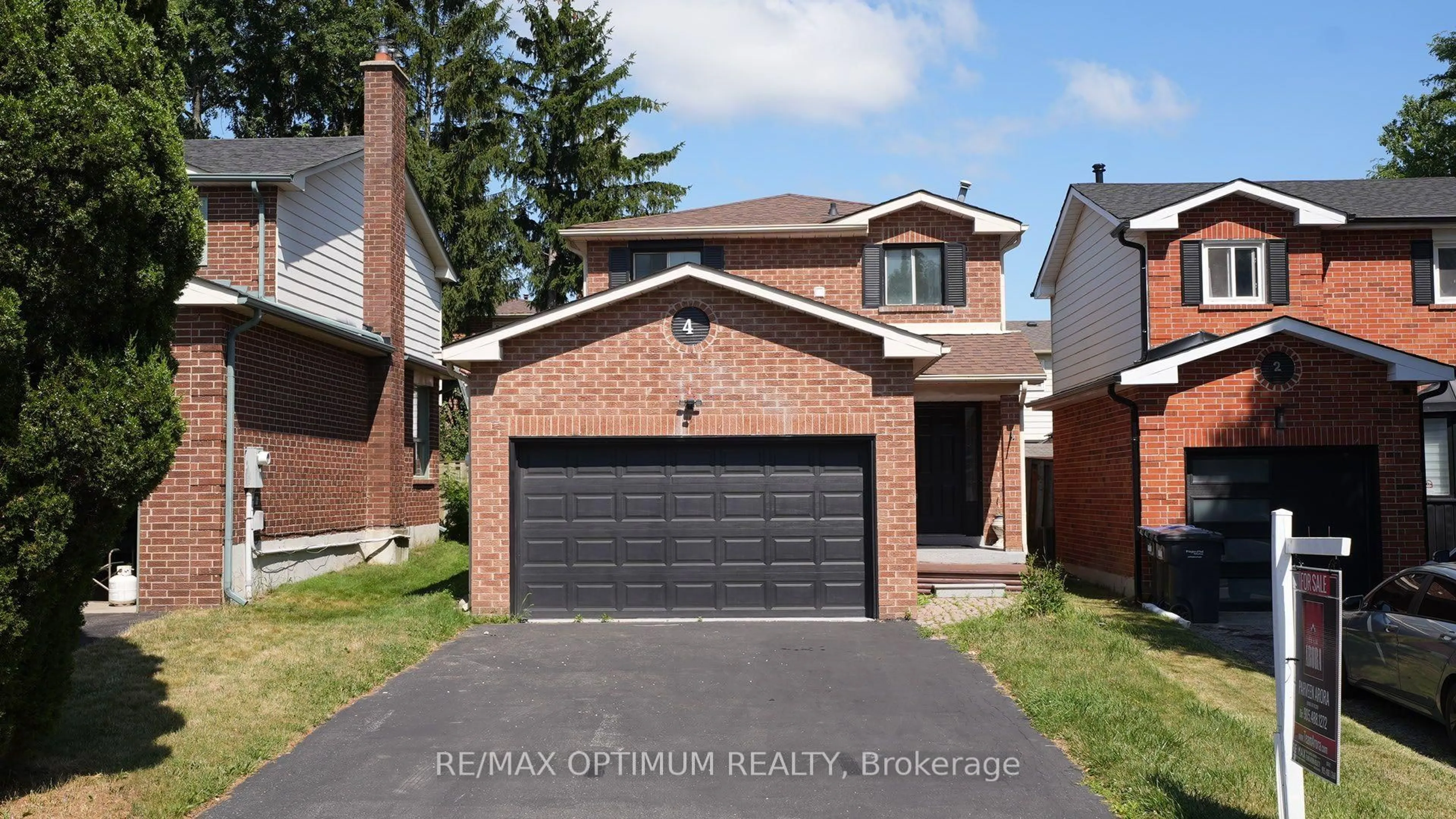 Home with brick exterior material, street for 4 Lawnview Crt, Brampton Ontario L7G 1T4