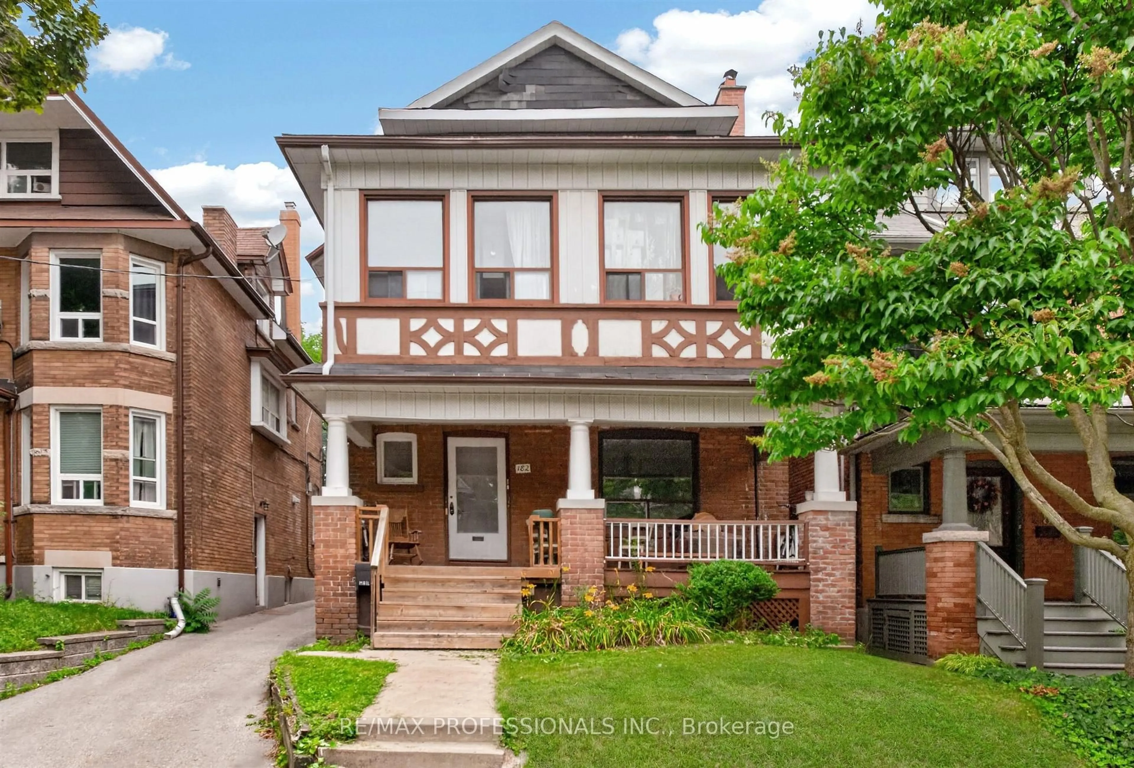 Home with brick exterior material, street for 182 Geoffrey St, Toronto Ontario M6R 1P7