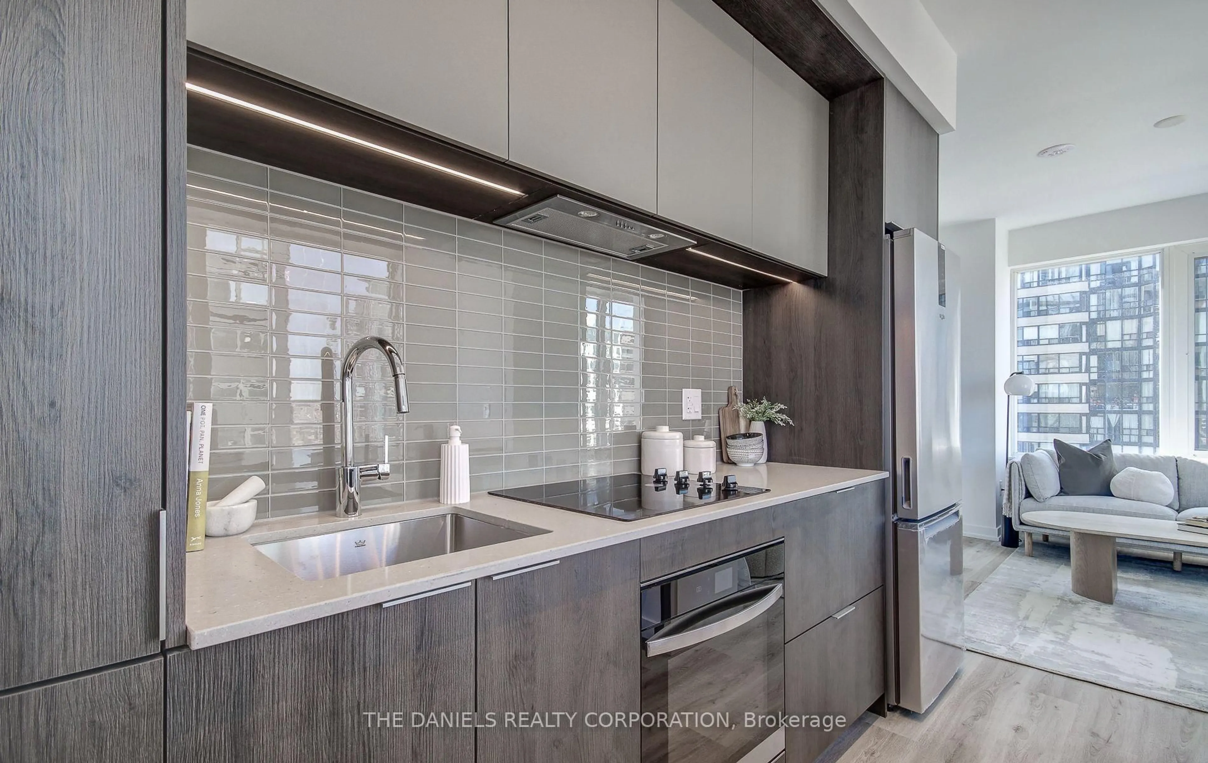 Contemporary kitchen, ceramic/tile floor for 395 Square One Dr #1210, Mississauga Ontario L5B 0P6