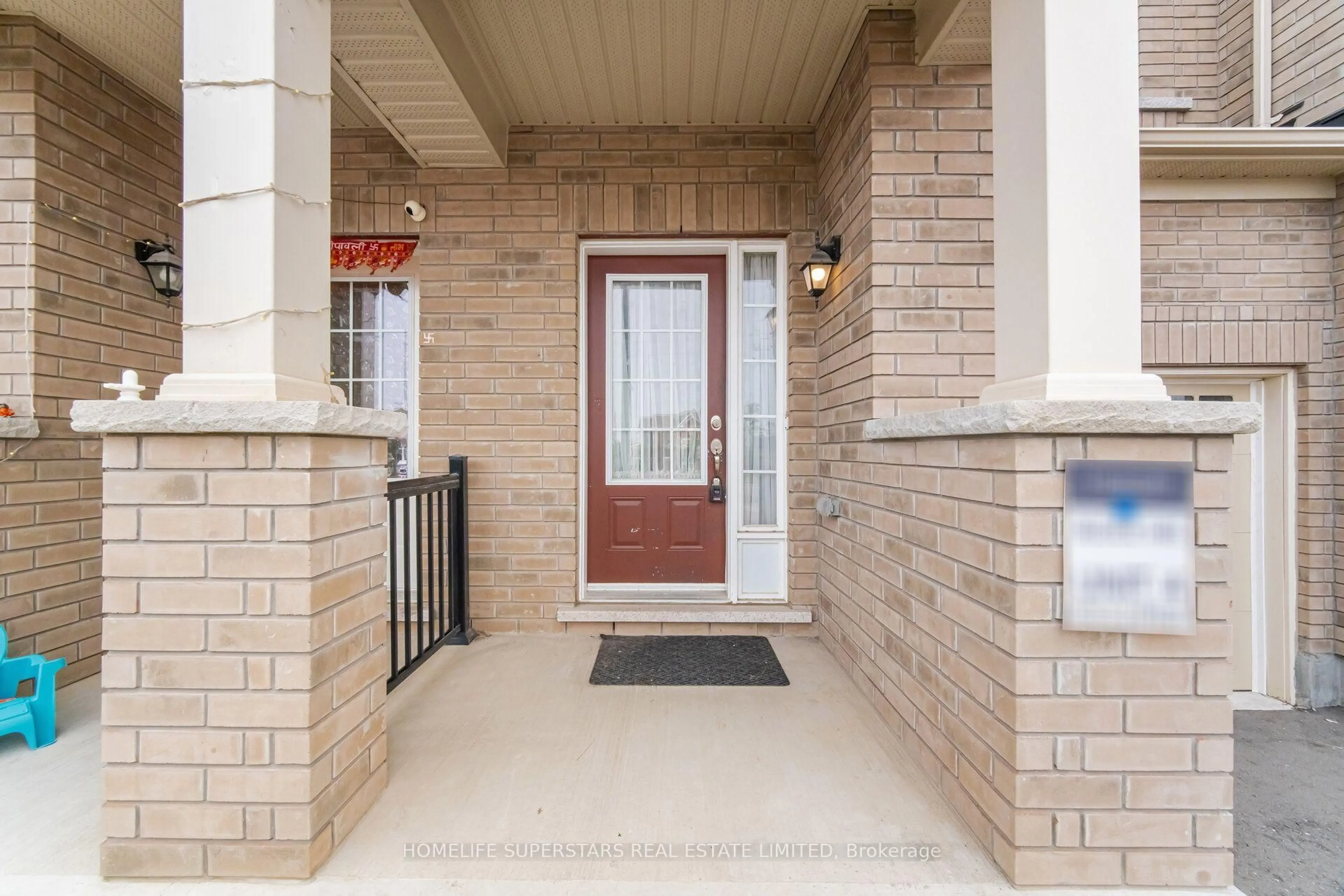 Indoor entryway for 93 Stewardship Rd, Brampton Ontario L7A 4W6