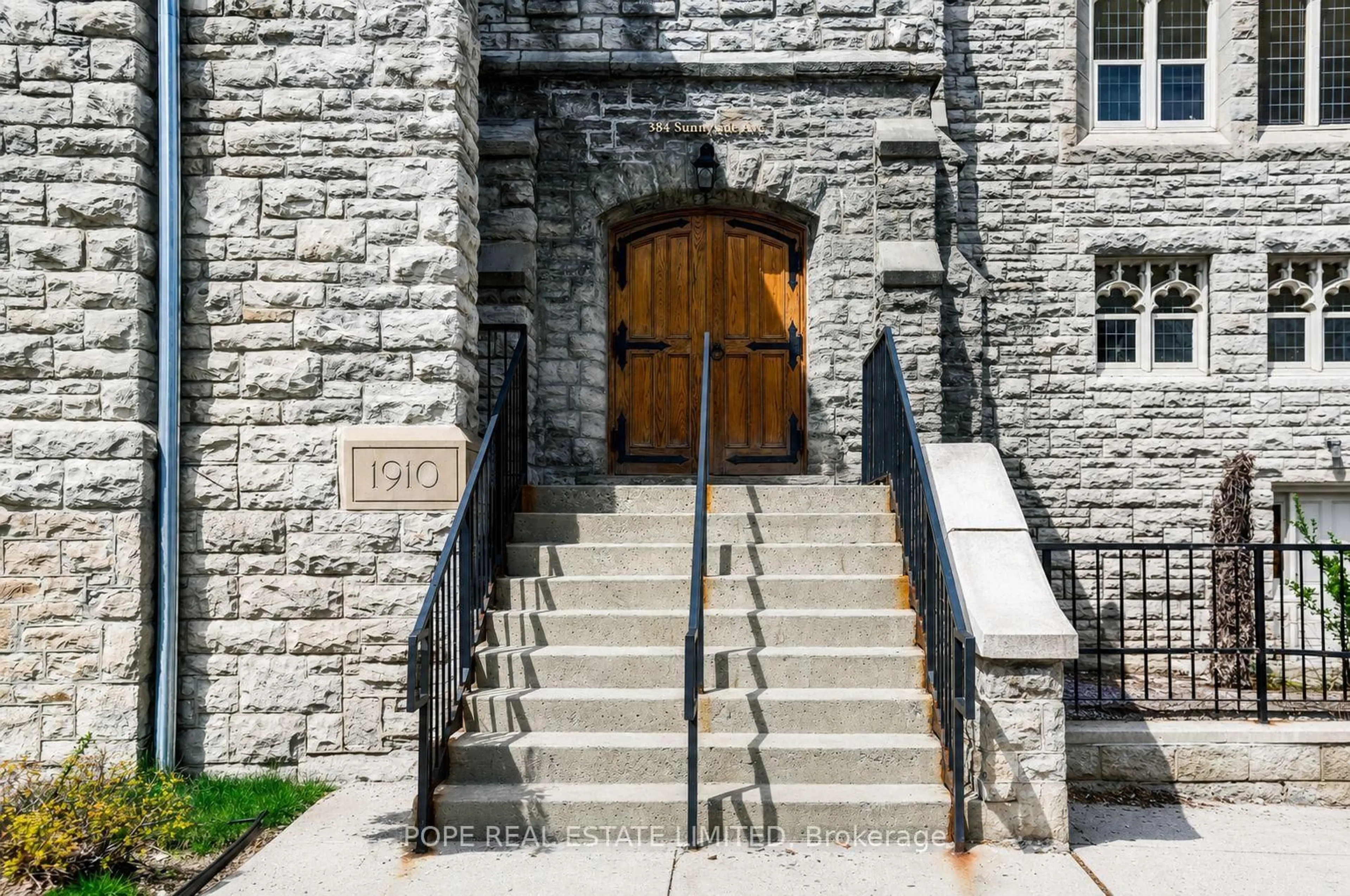 Unknown for 384 Sunnyside Ave #202, Toronto Ontario M6R 2S1