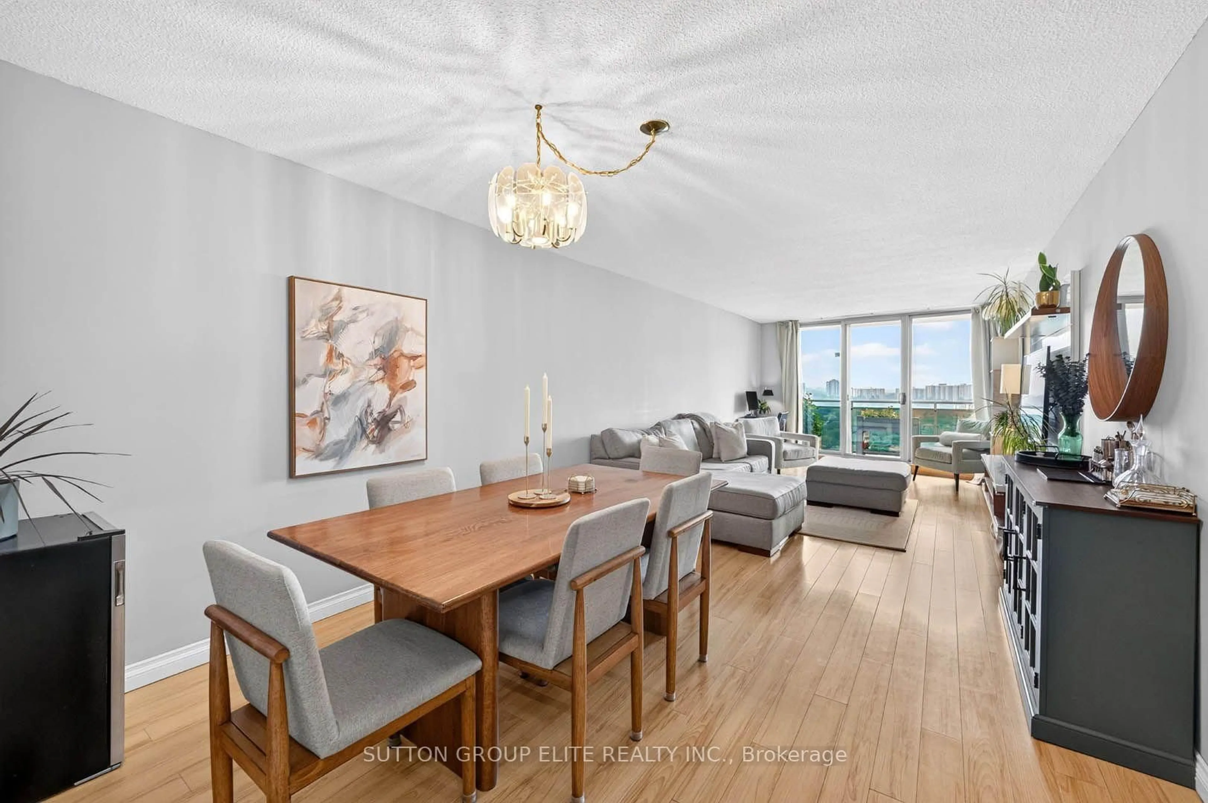 Dining room, wood/laminate floor for 820 Burnhamthorpe Rd #2010, Toronto Ontario M9C 4W2