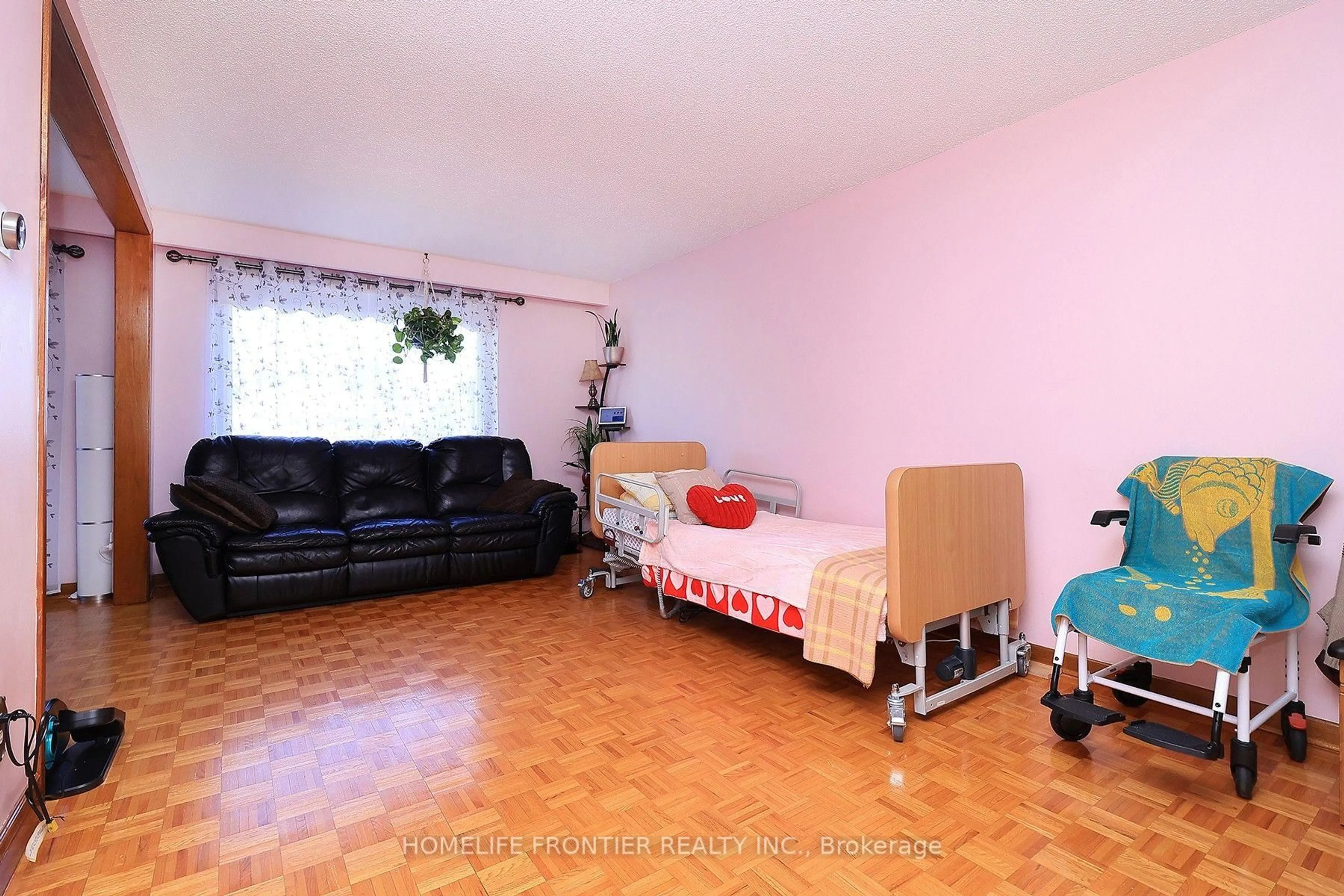 A pic of a room for 239 Beta St, Toronto Ontario M8W 4H7