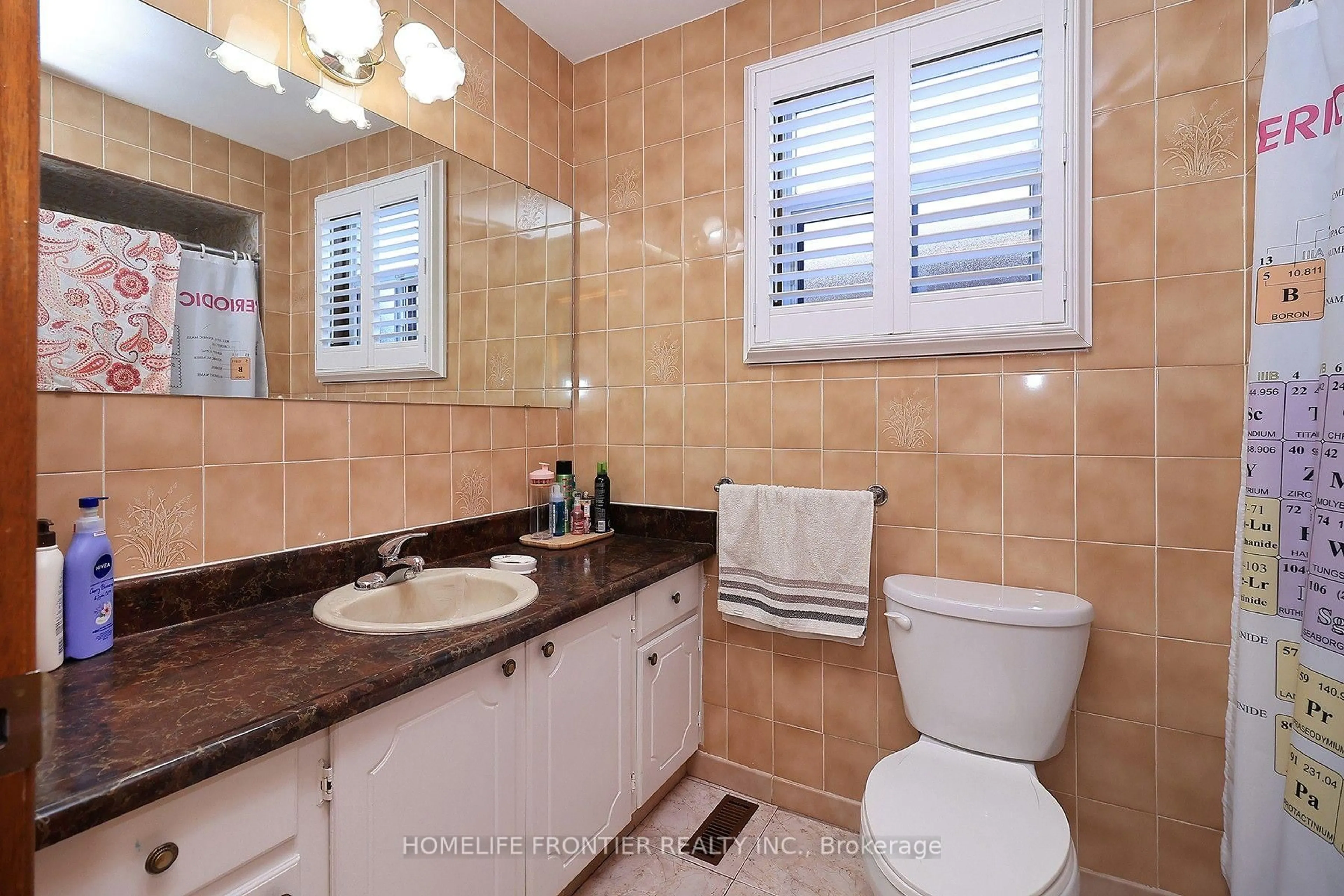 Standard bathroom, ceramic/tile floor for 239 Beta St, Toronto Ontario M8W 4H7