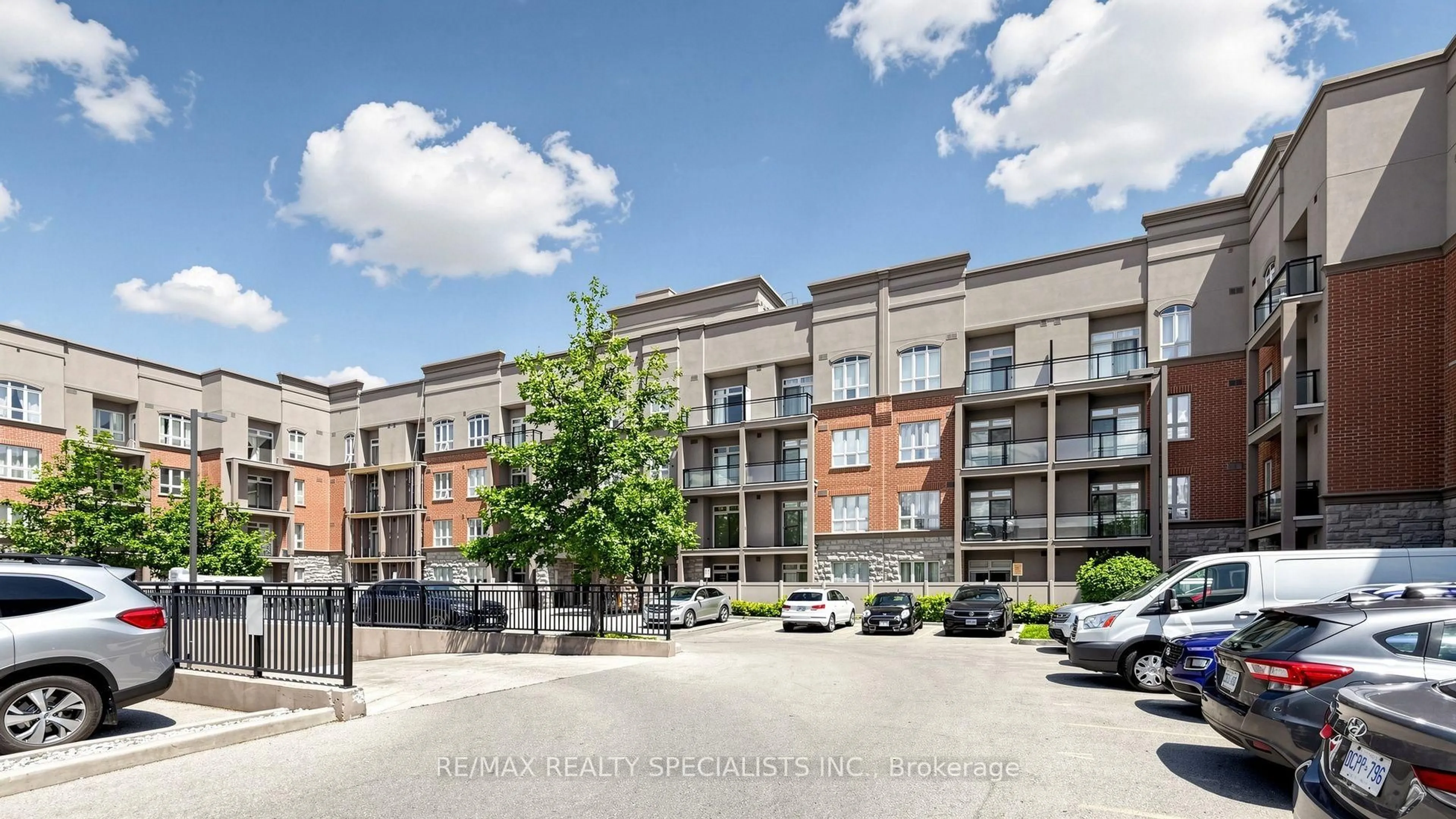 A pic from outside/outdoor area/front of a property/back of a property/a pic from drone, street for 5317 Upper Middle Rd #408, Burlington Ontario L7L 0G8