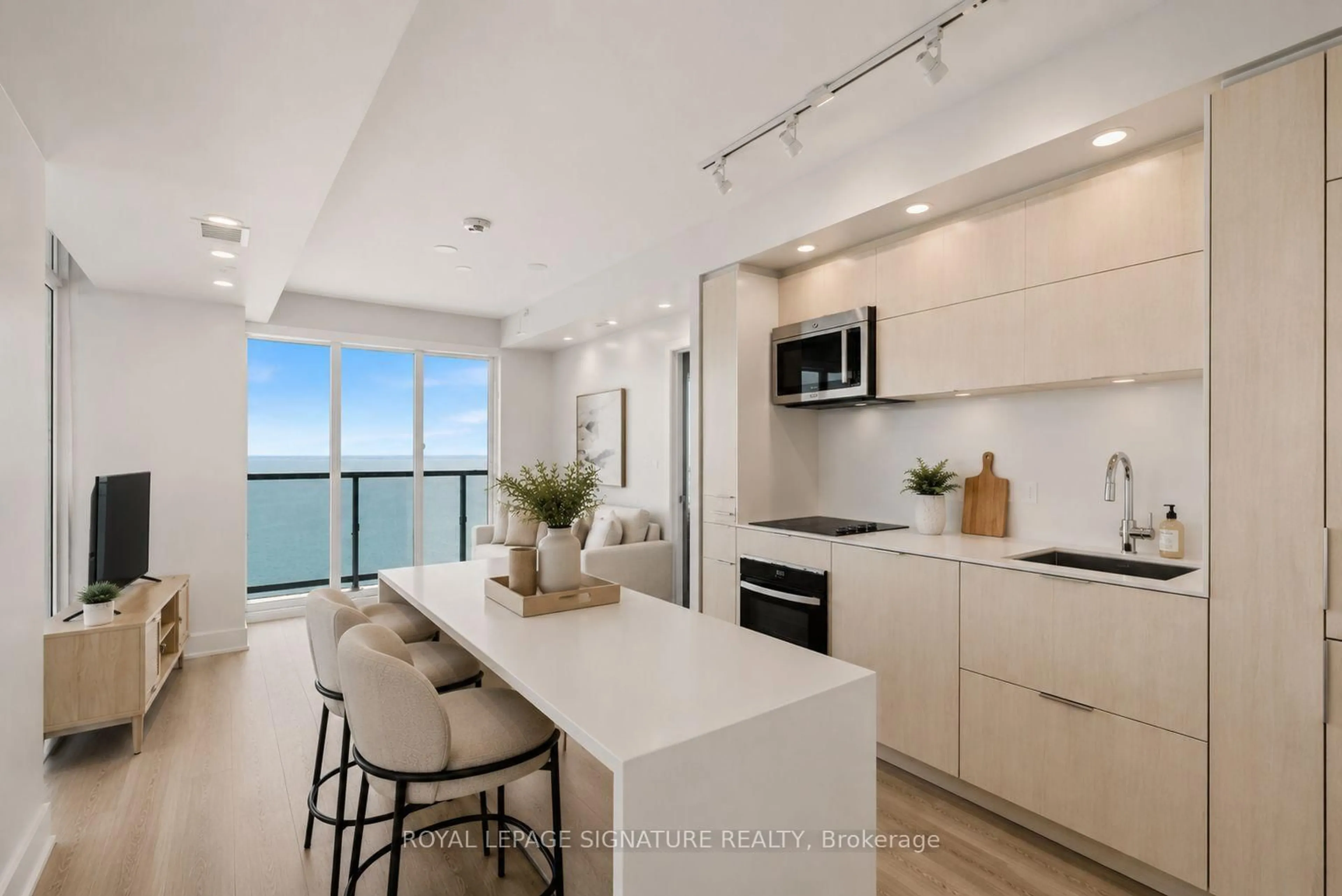 Open concept kitchen, unknown for 370 Martha St #1903, Burlington Ontario L7R 0G9