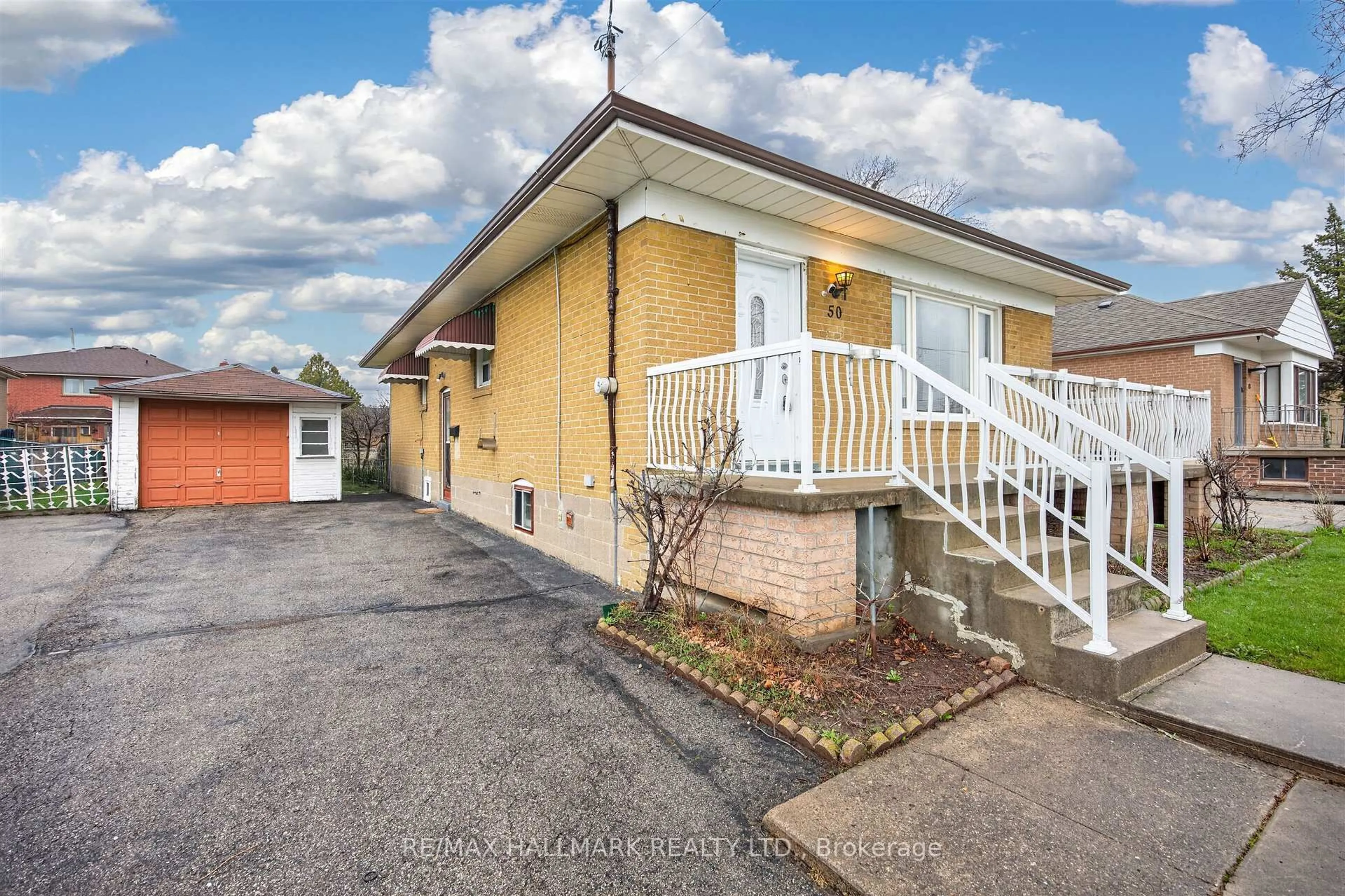 Unknown for 50 Dorking Cres, Toronto Ontario M3M 2B6