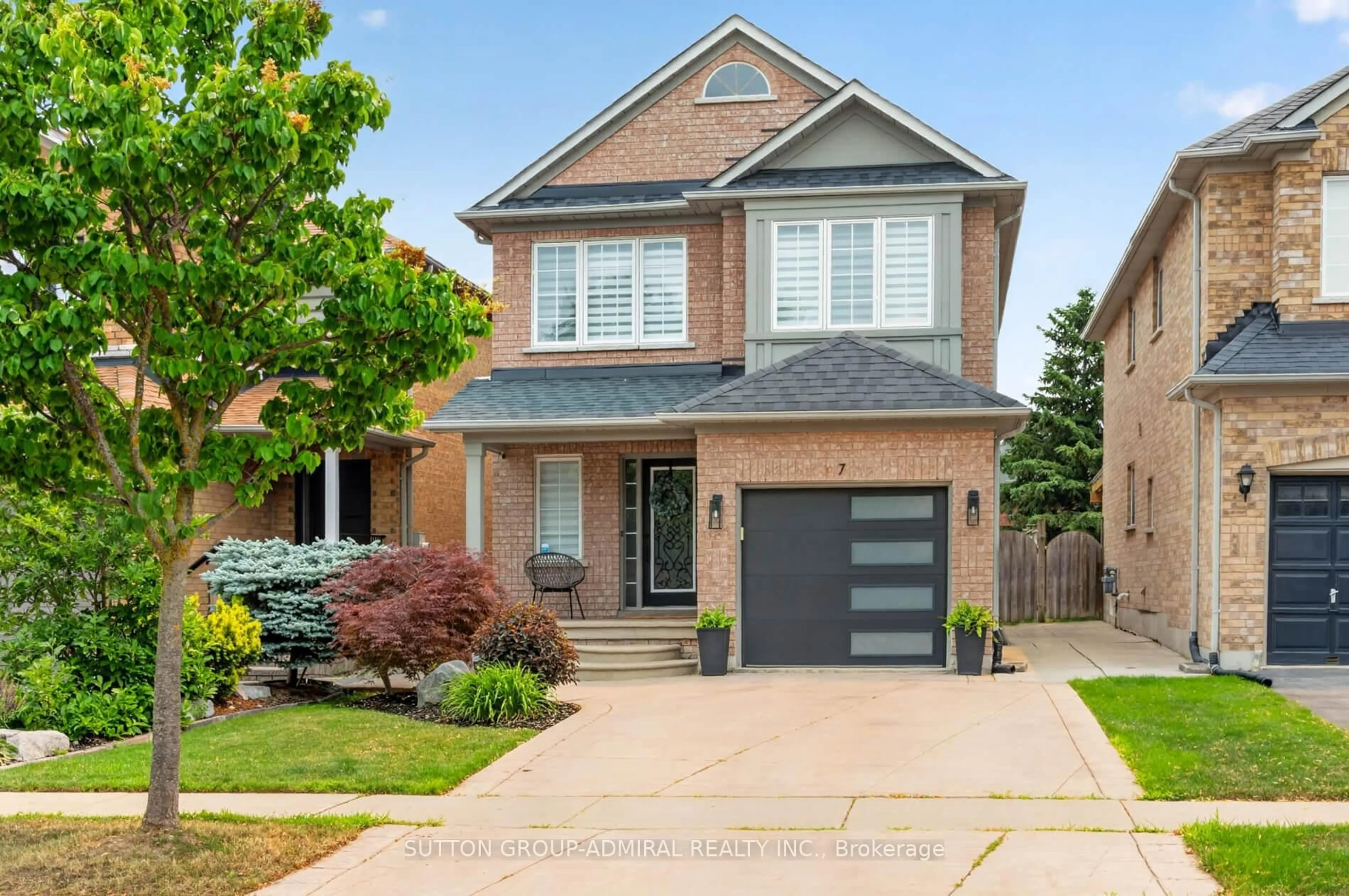 Home with brick exterior material, street for 7 Emily Carr Cres, Caledon Ontario L7E 2L1