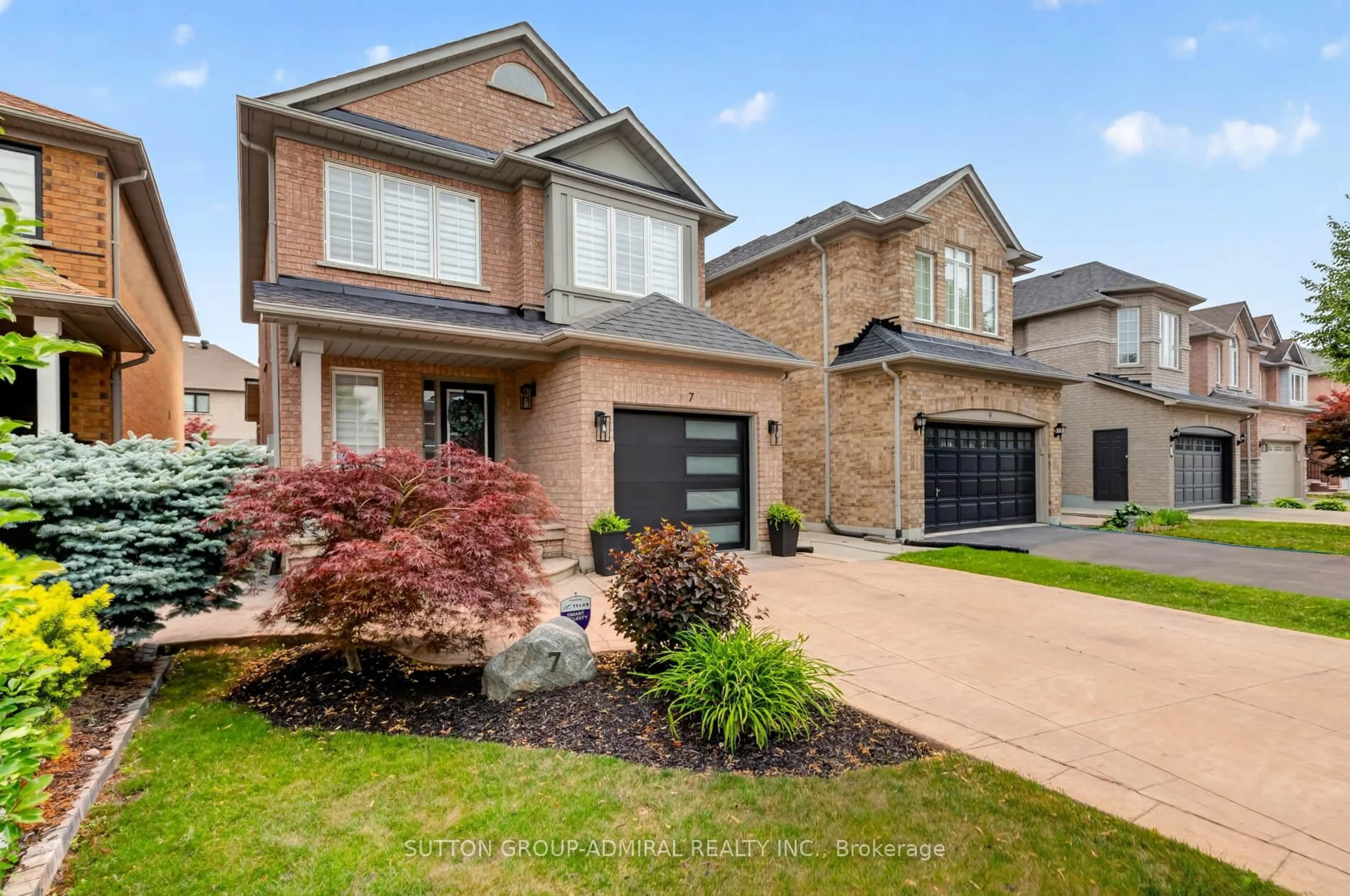 Home with brick exterior material, street for 7 Emily Carr Cres, Caledon Ontario L7E 2L1