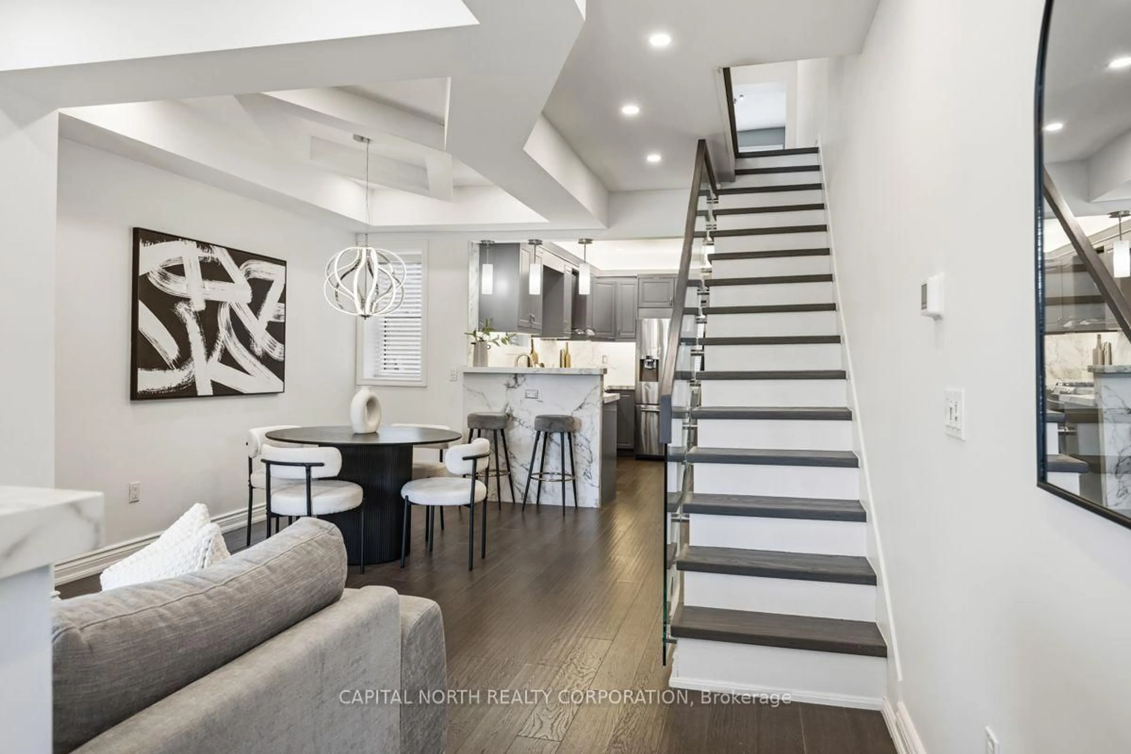 Unknown for 219 McRoberts Ave, Toronto Ontario M6E 4P3