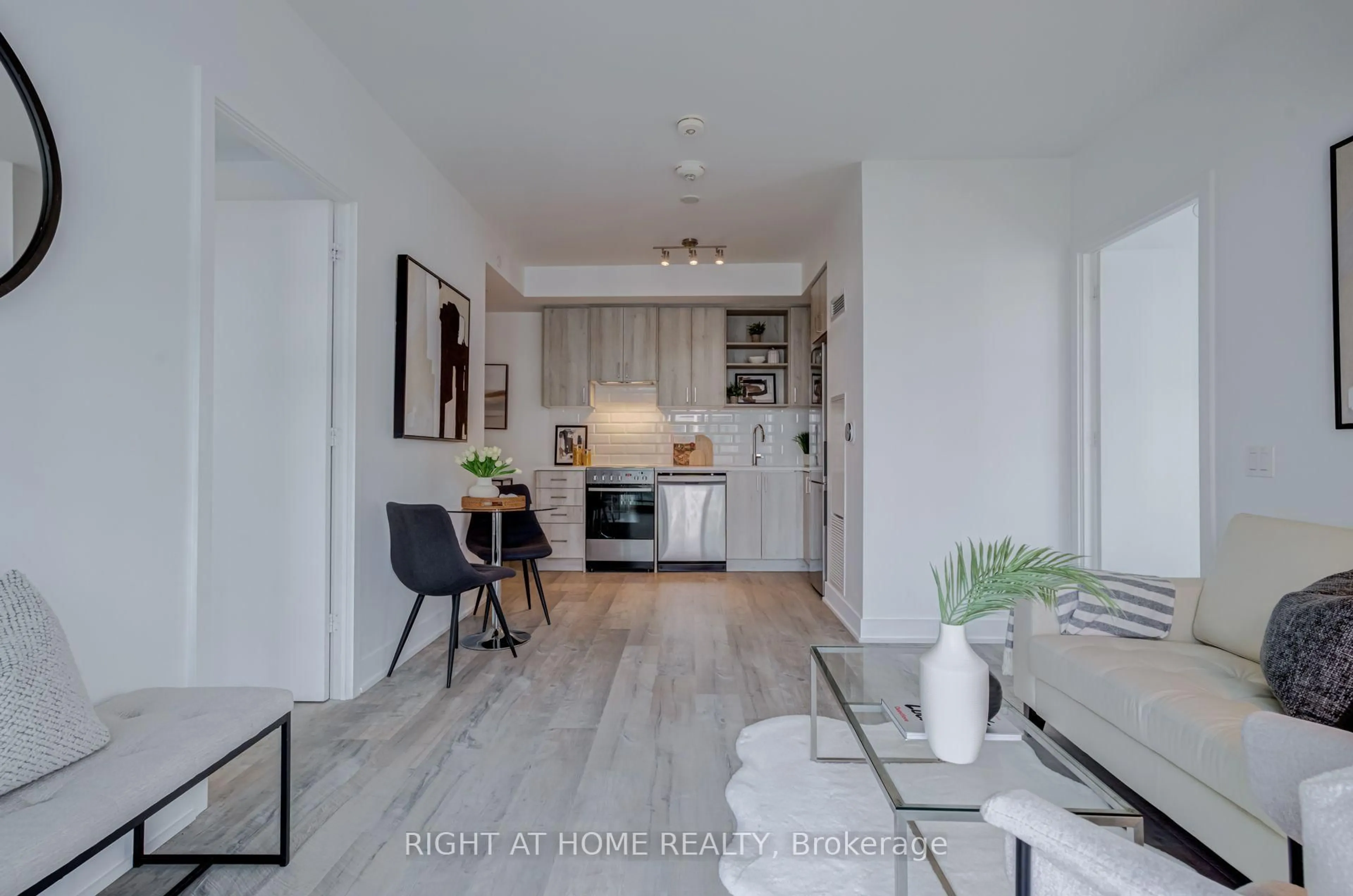 Open concept kitchen, unknown for 50 George Butchart Dr #707, Toronto Ontario M3K 2C5