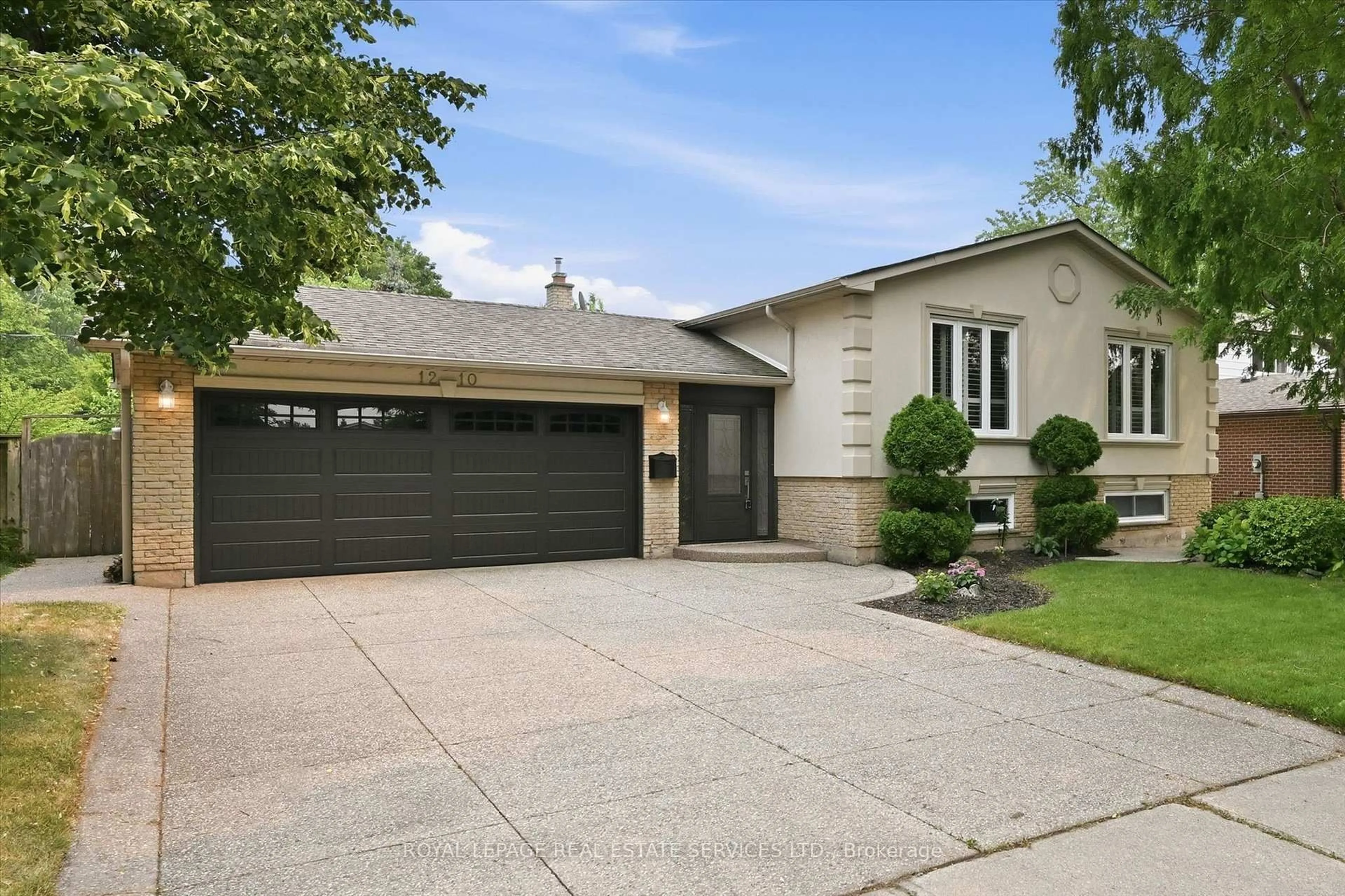 Unknown for 1210 Grand Blvd, Oakville Ontario L6H 2X5