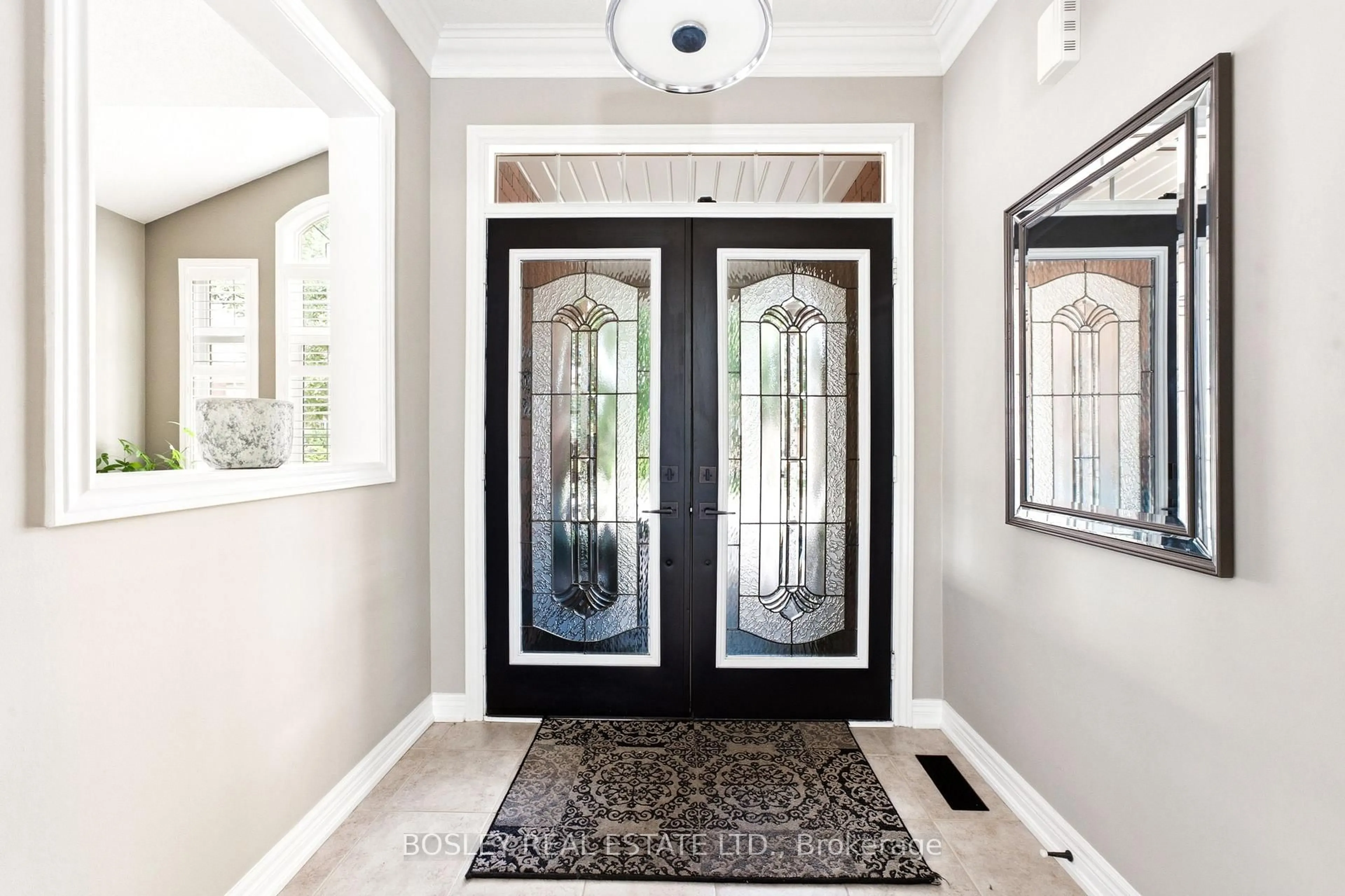 Indoor entryway for 2160 Highcliffe Way, Oakville Ontario L6M 5B6