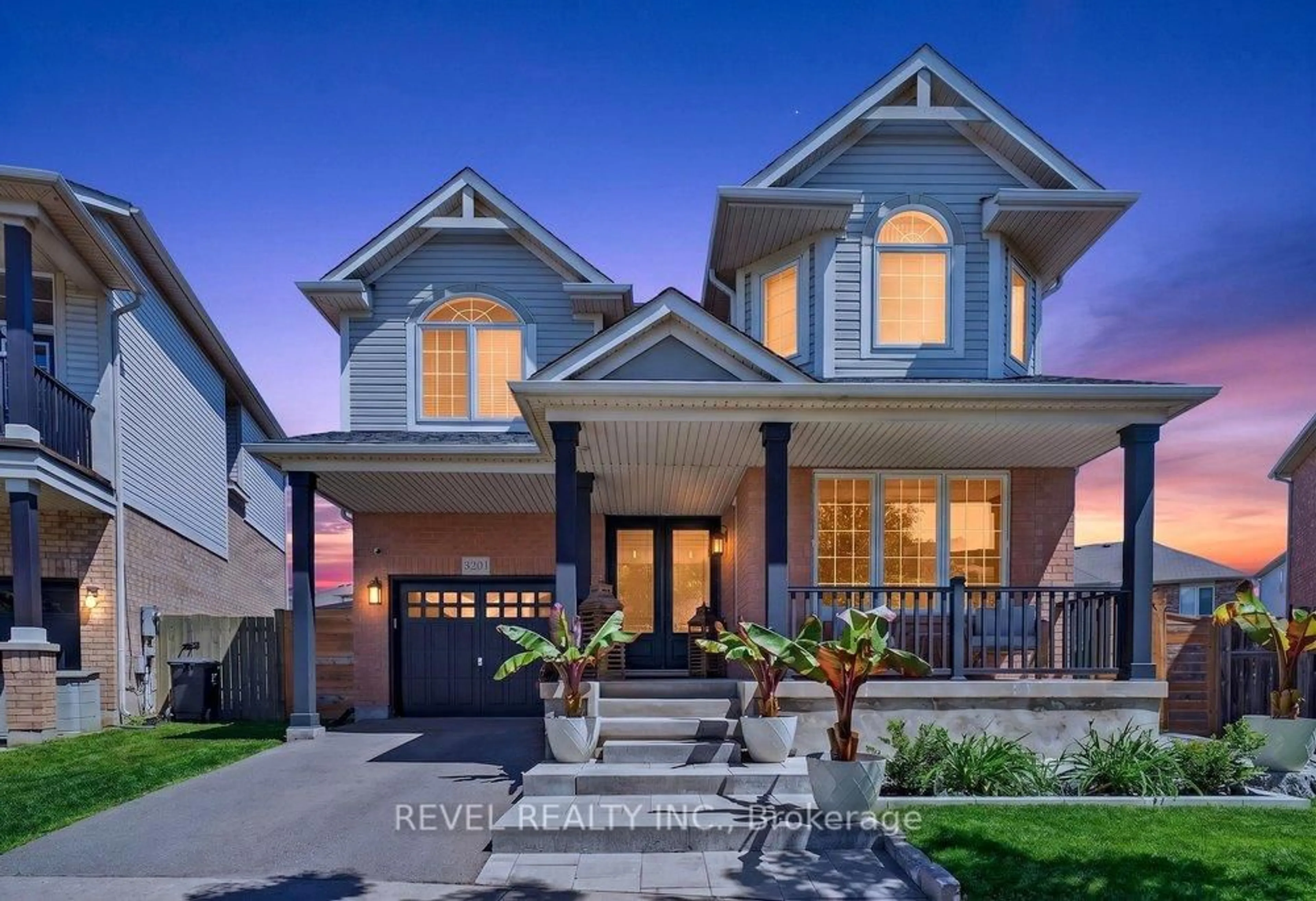 Home with brick exterior material, street for 3201 Munson Cres, Burlington Ontario L7M 0C2