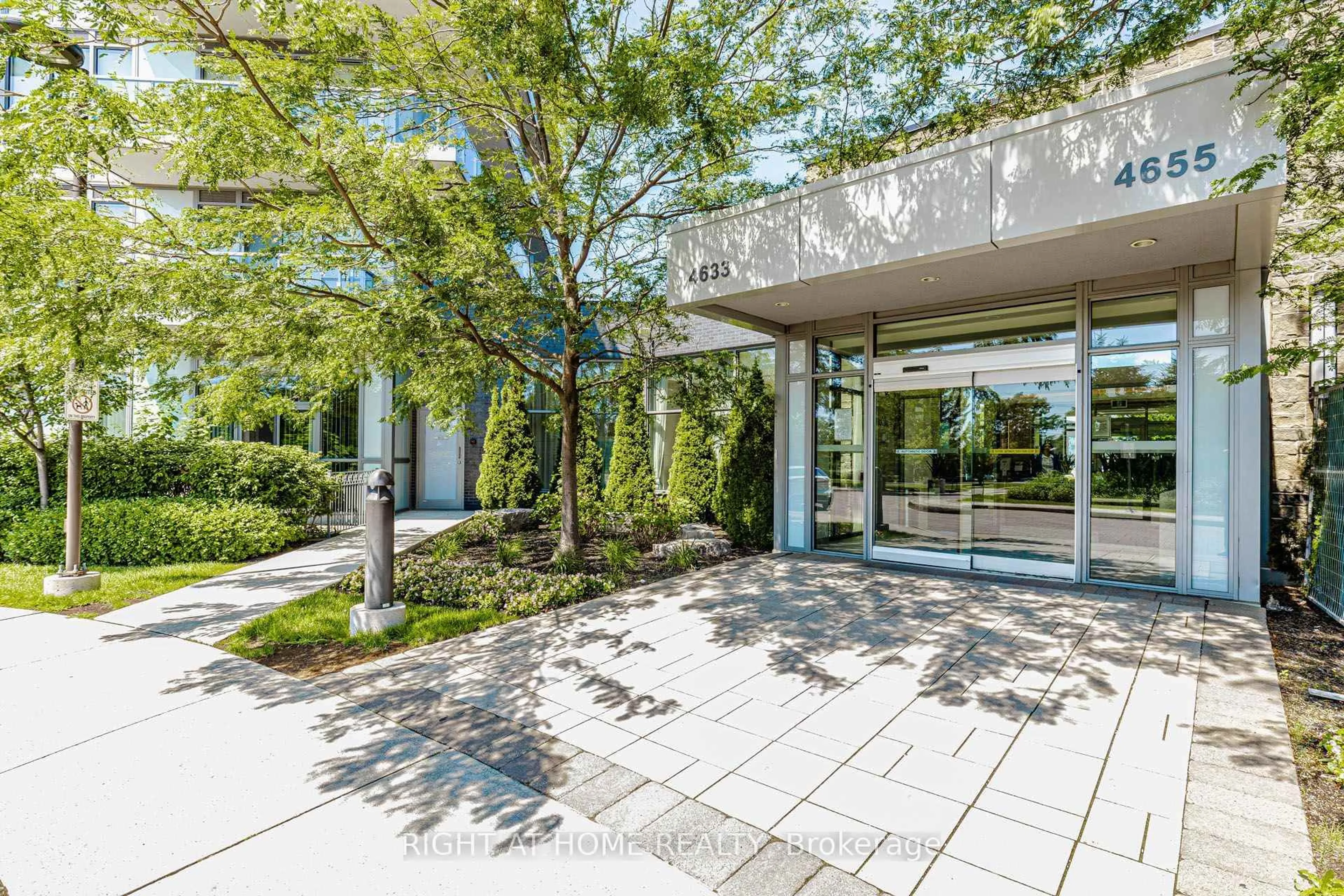 Unknown for 4633 Glen Erin Dr #PH03, Mississauga Ontario L5M 0Z7
