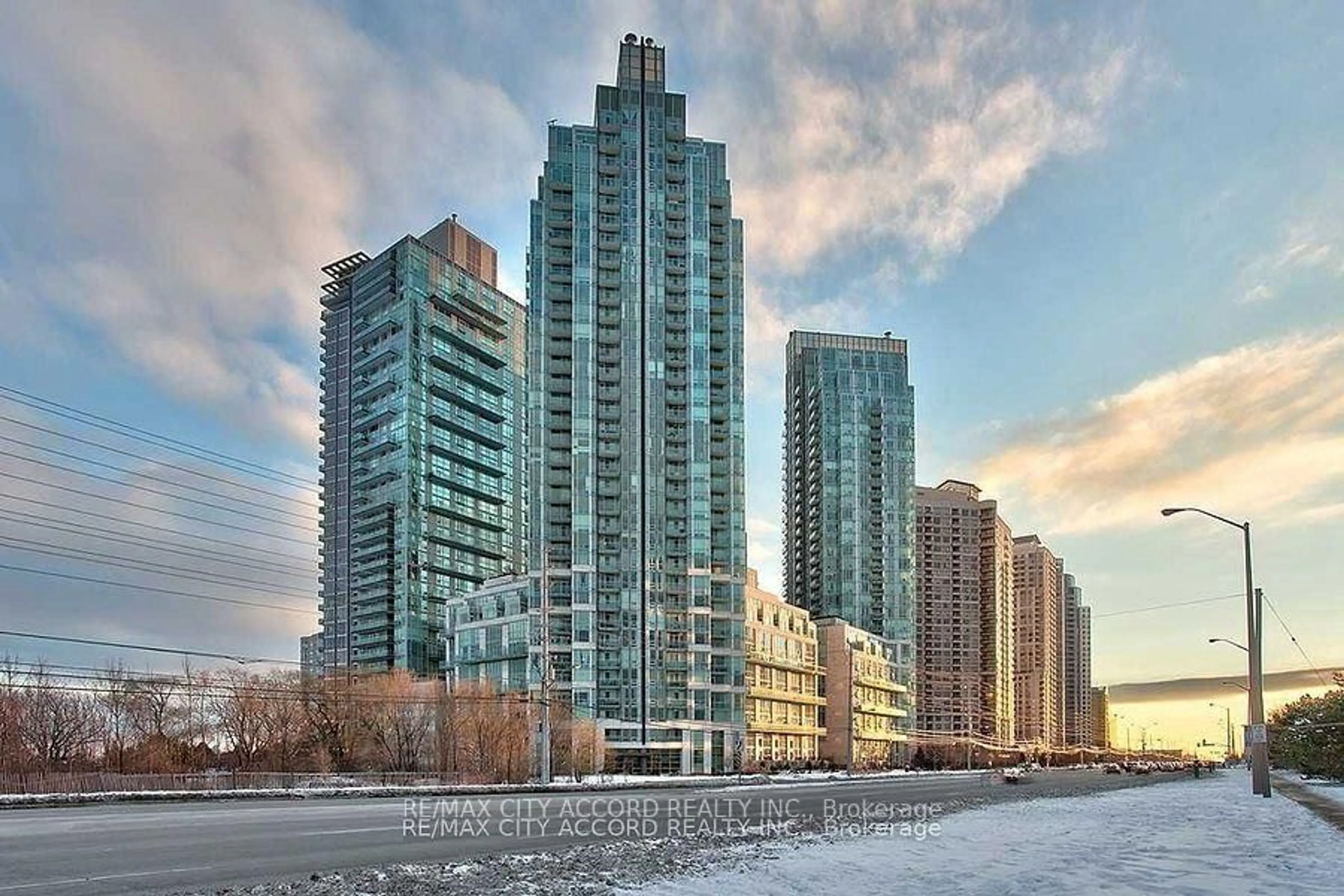 Unknown for 220 Burnhamthorpe Rd #1801, Mississauga Ontario L5B 4N4
