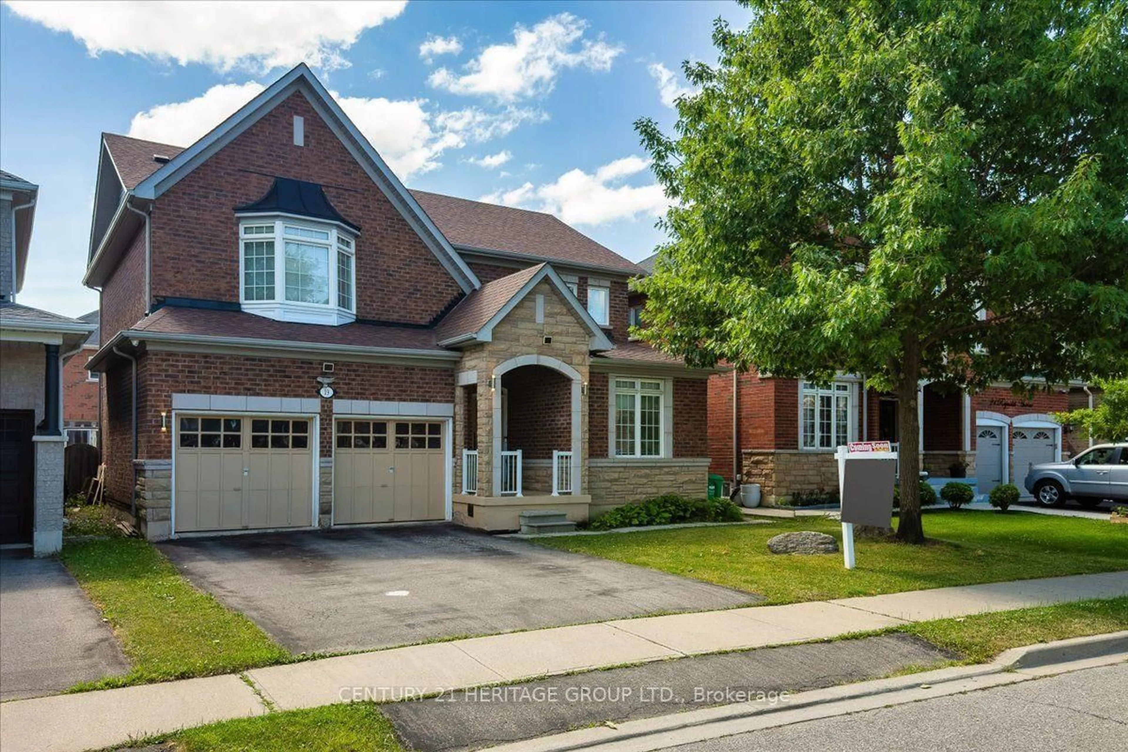 Home with brick exterior material, street for 19 Reynolds Ave, Brampton Ontario L6P 2C1