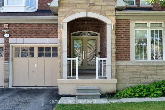 19 Reynolds Ave, Brampton 3