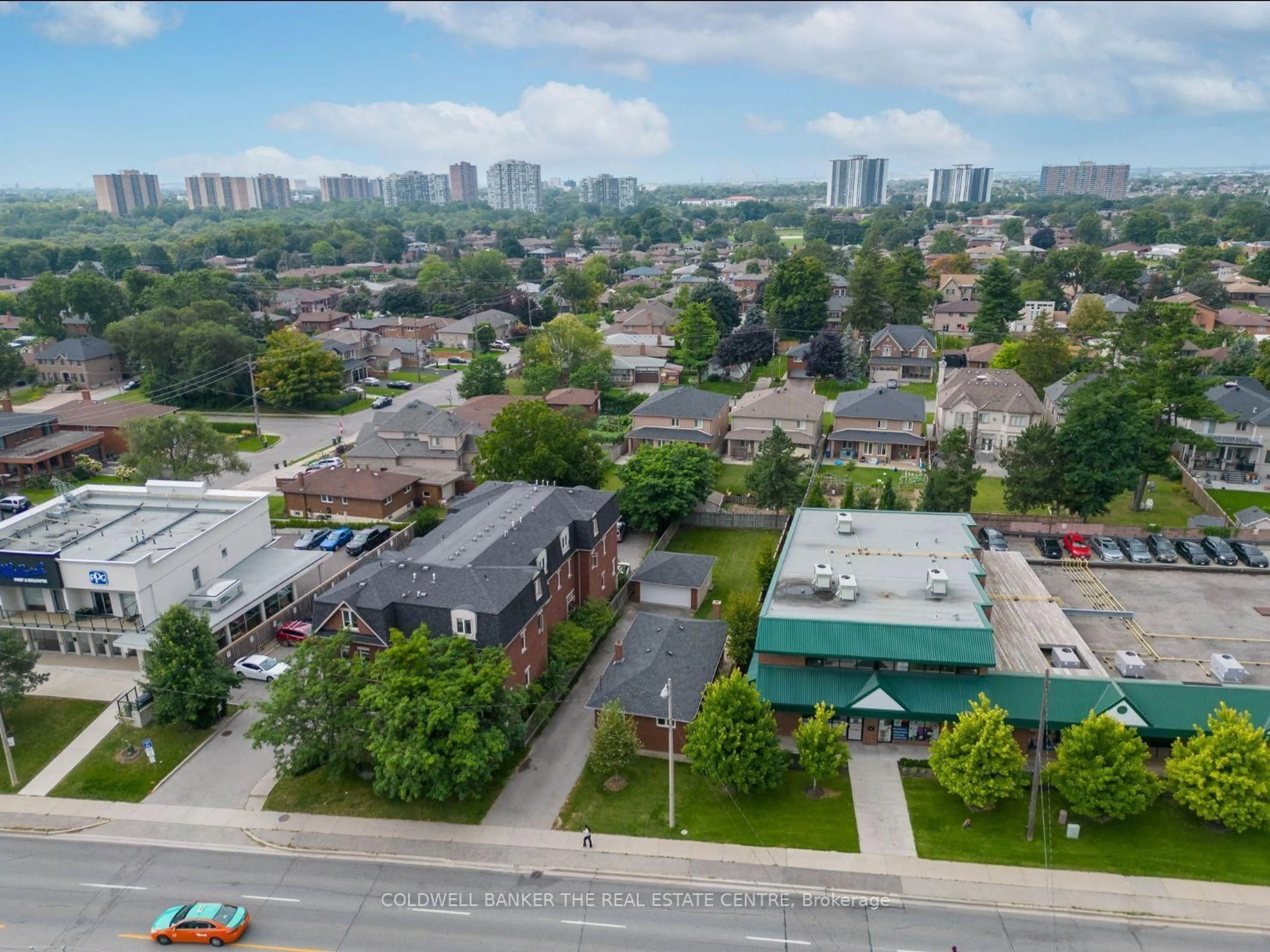 A pic from outside/outdoor area/front of a property/back of a property/a pic from drone, city buildings view from balcony for 2966 Islington Ave, Toronto Ontario M9L 2K6