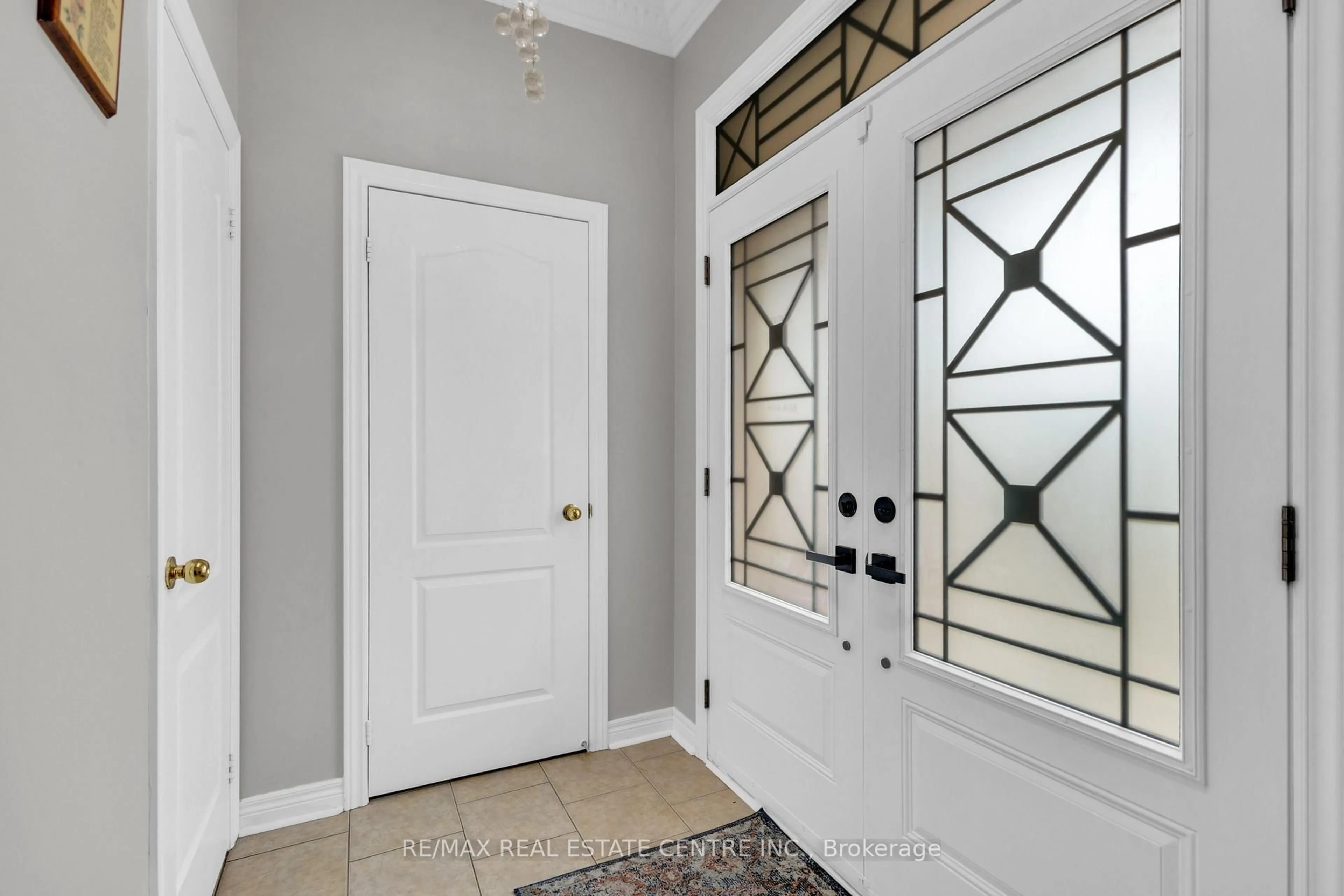 Indoor entryway for 20 Sparhill St, Brampton Ontario L6R 0P1