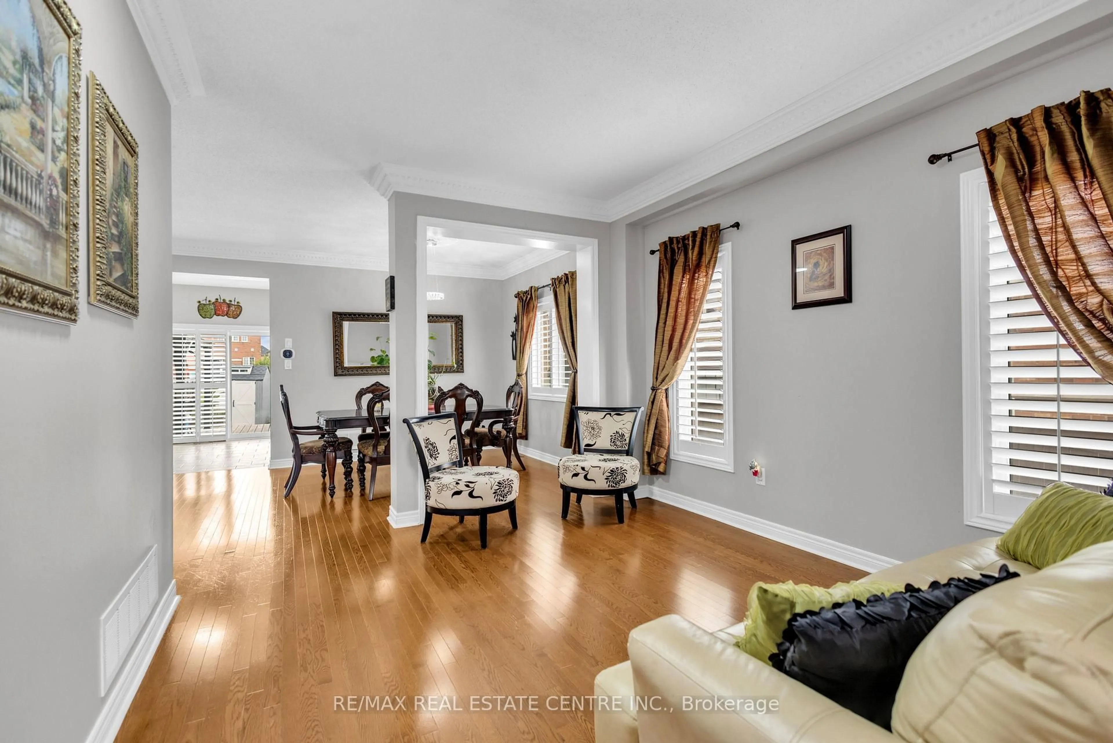 Living room with furniture, unknown for 20 Sparhill St, Brampton Ontario L6R 0P1