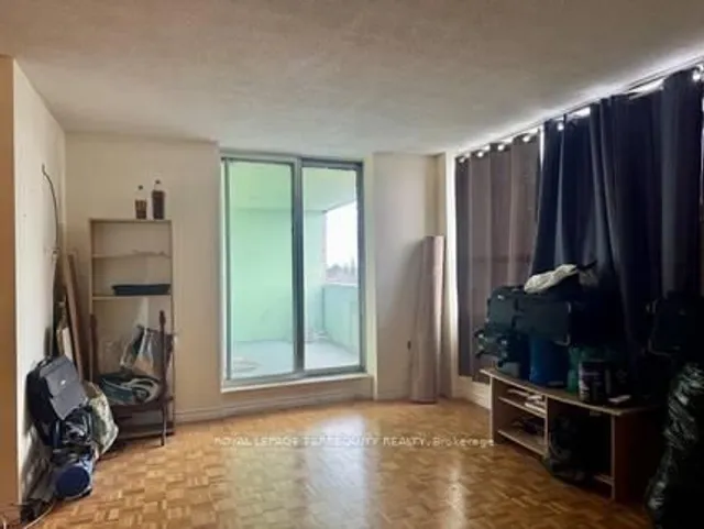 40 Panorama Crt #605, Toronto 3