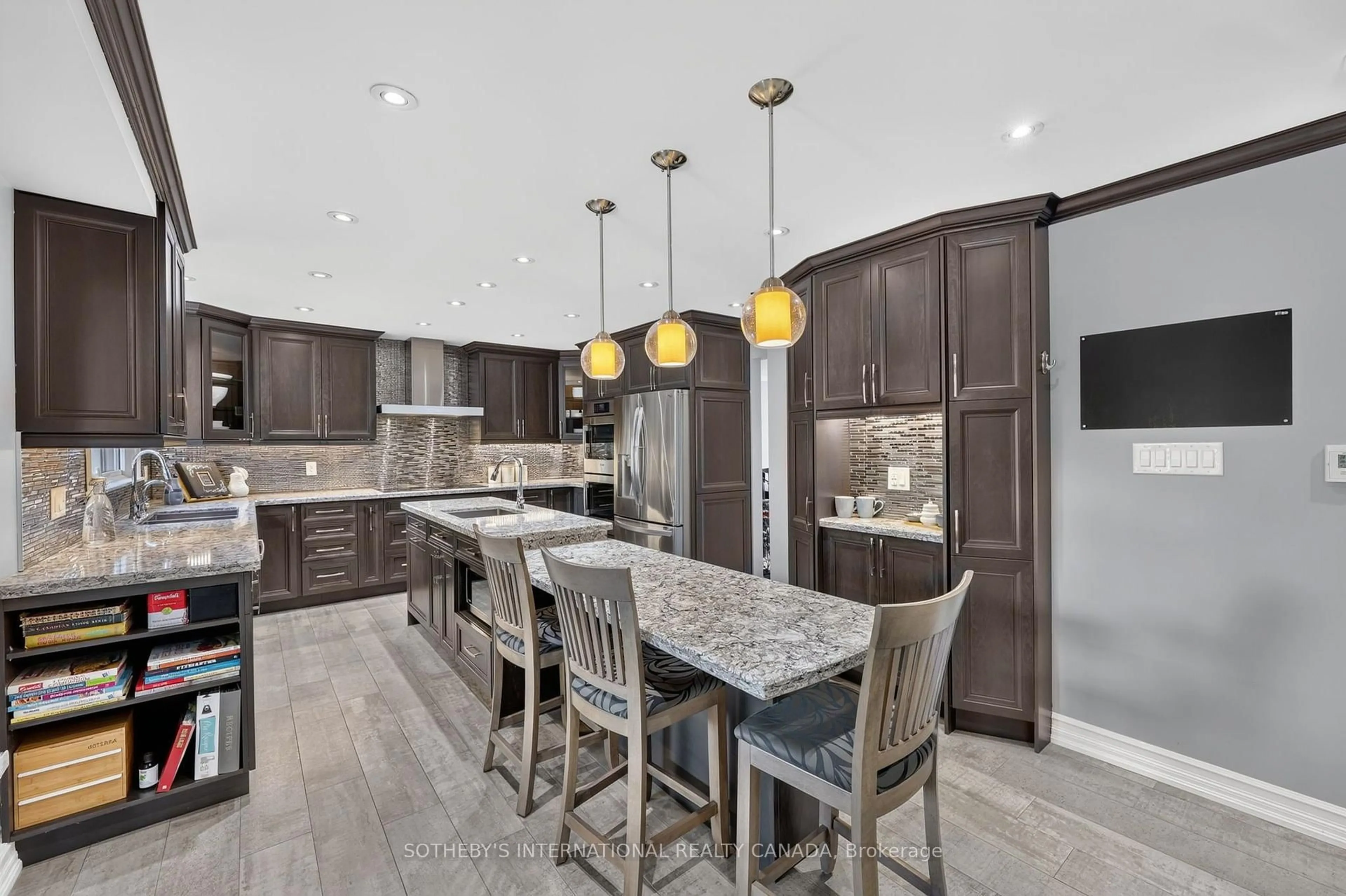 Contemporary kitchen, ceramic/tile floor for 7 McKee Dr, Caledon Ontario L7C 1G8