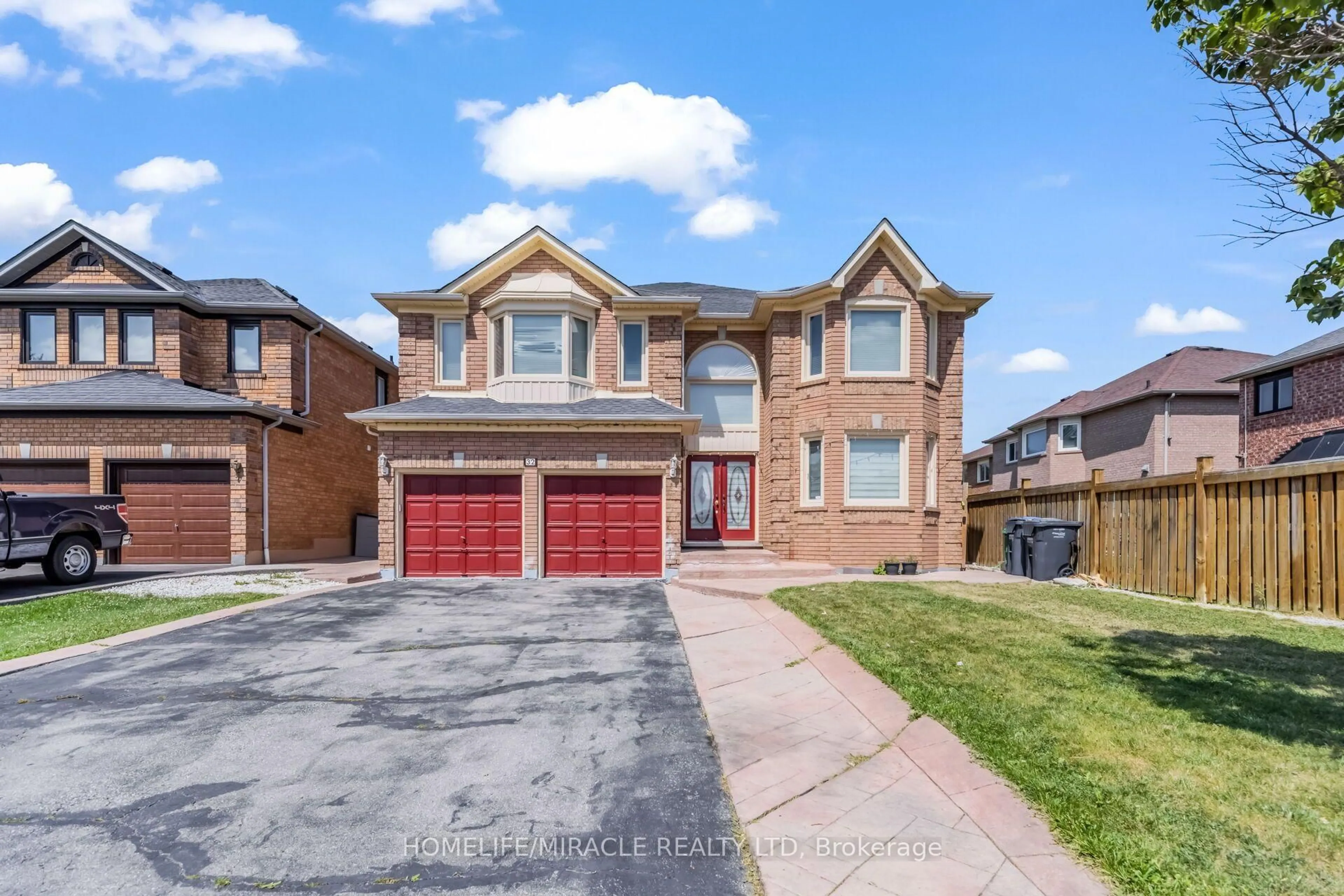 Home with brick exterior material, street for 32 Gold Tree St, Brampton Ontario L6R 1T9