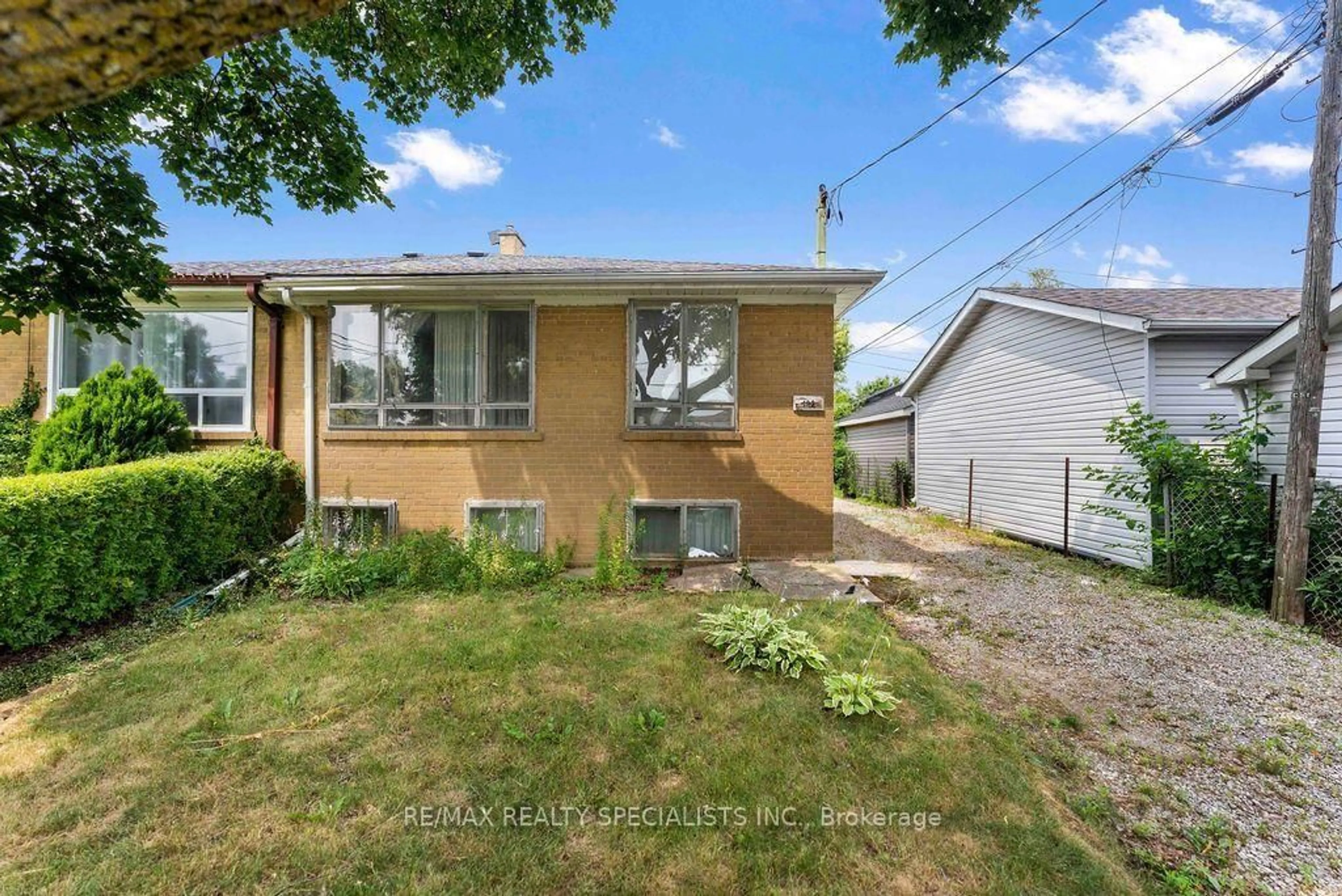 Unknown for 122 Cordella Ave, Toronto Ontario M6N 2J9