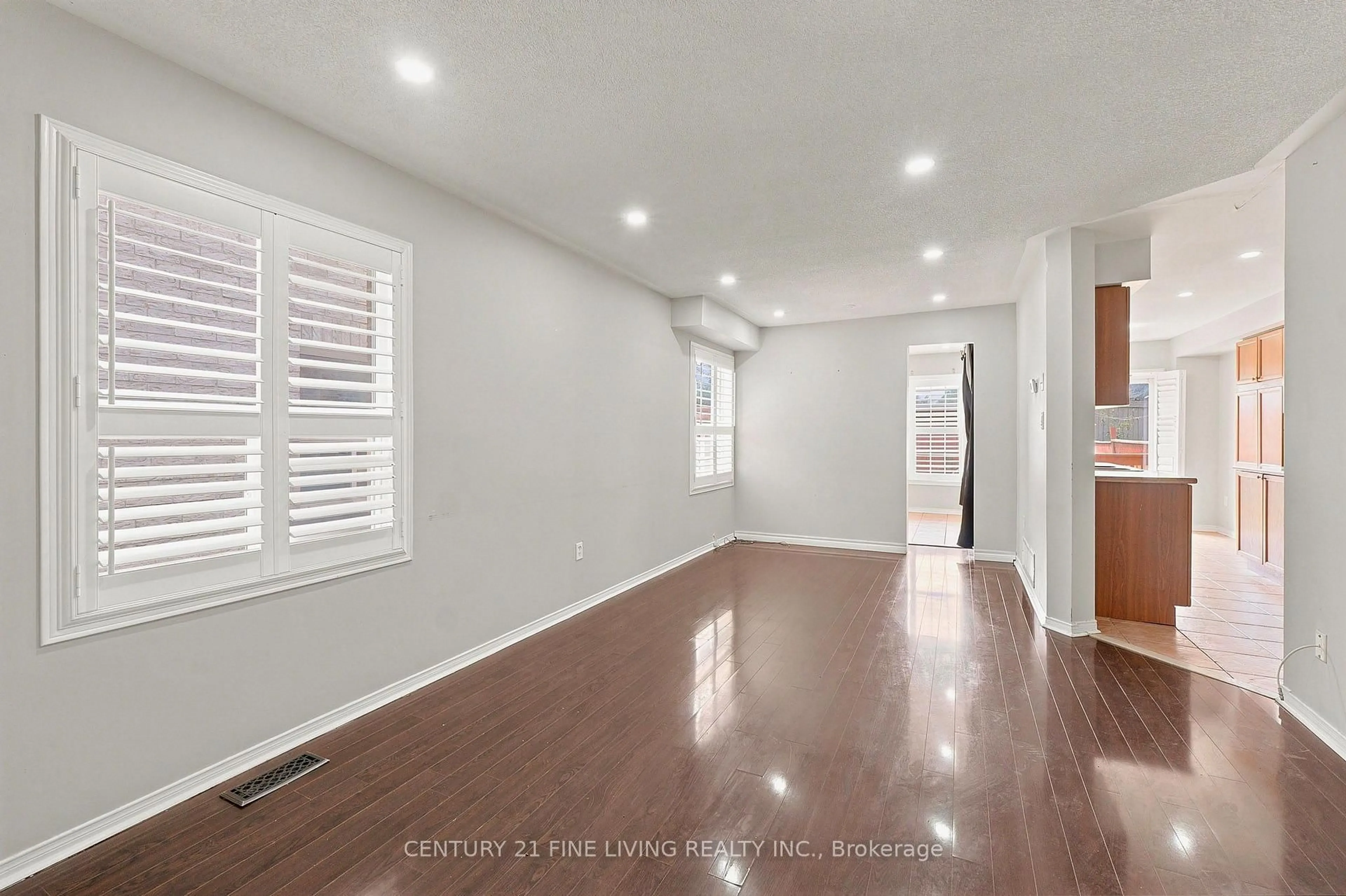 A pic of a room for 40 Hollowgrove Blvd, Brampton Ontario L6P 1B1