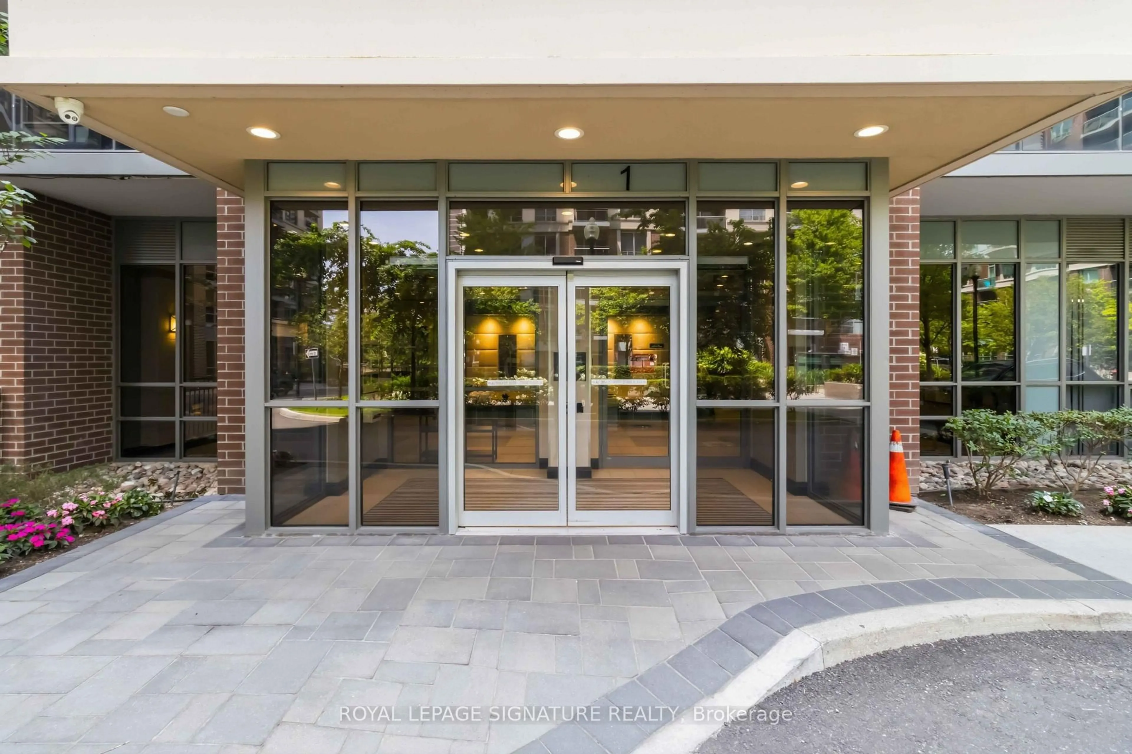 Indoor foyer for 1 Michael Power Pl #601, Toronto Ontario M9A 0A1