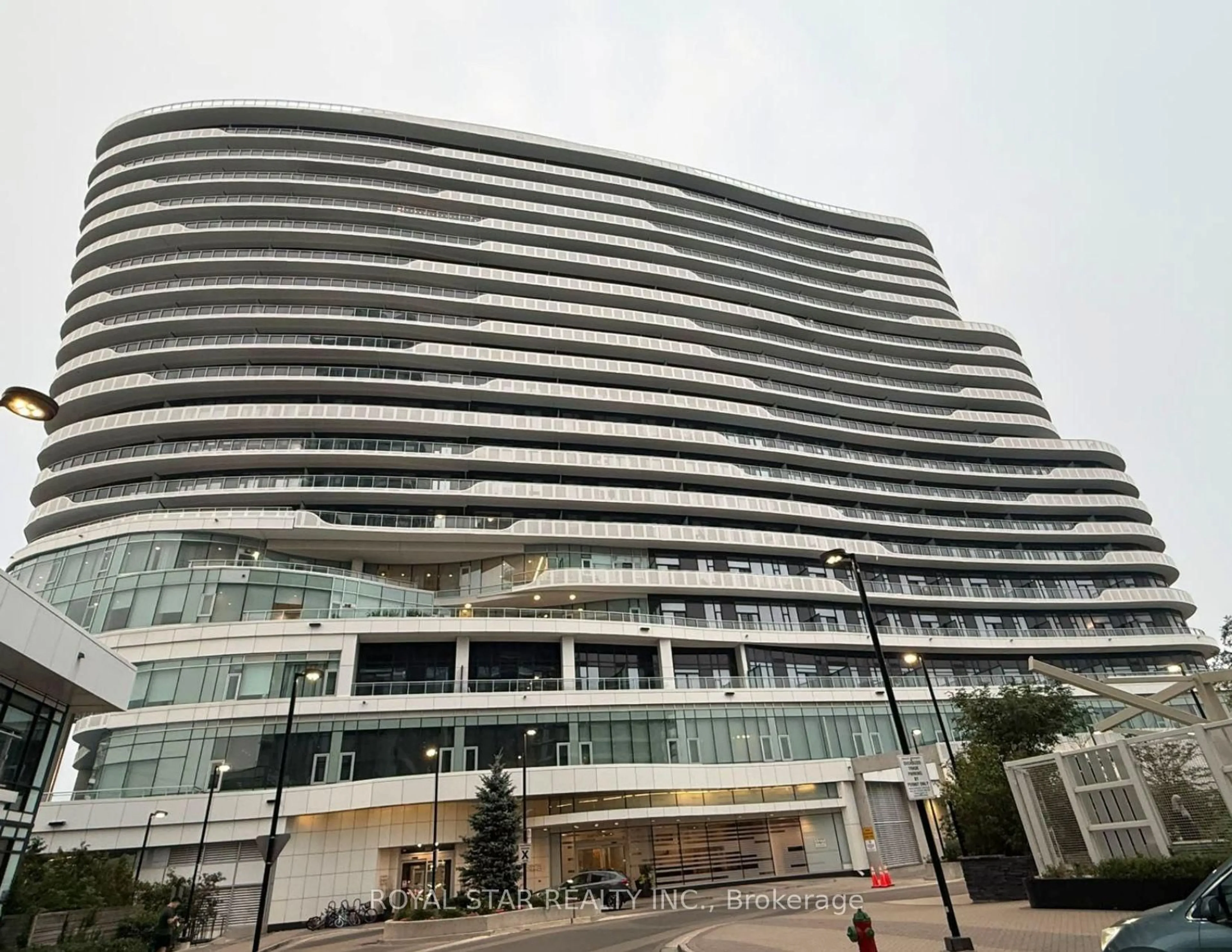 Unknown for 2520 Eglinton Ave #323, Mississauga Ontario L5M 0Y4