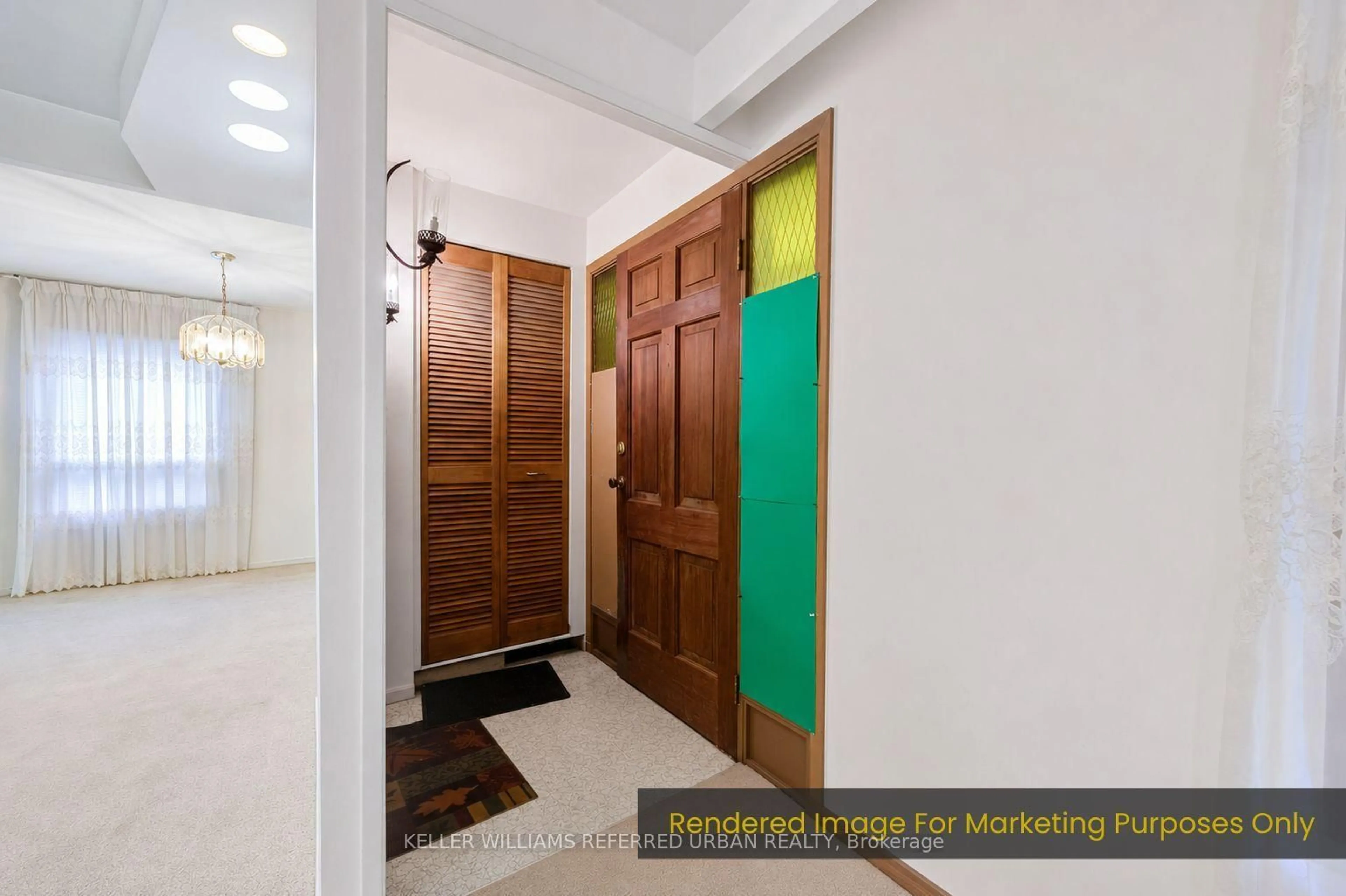 Indoor foyer for 7 Saunders Cres, Toronto Ontario M8Y 2P7