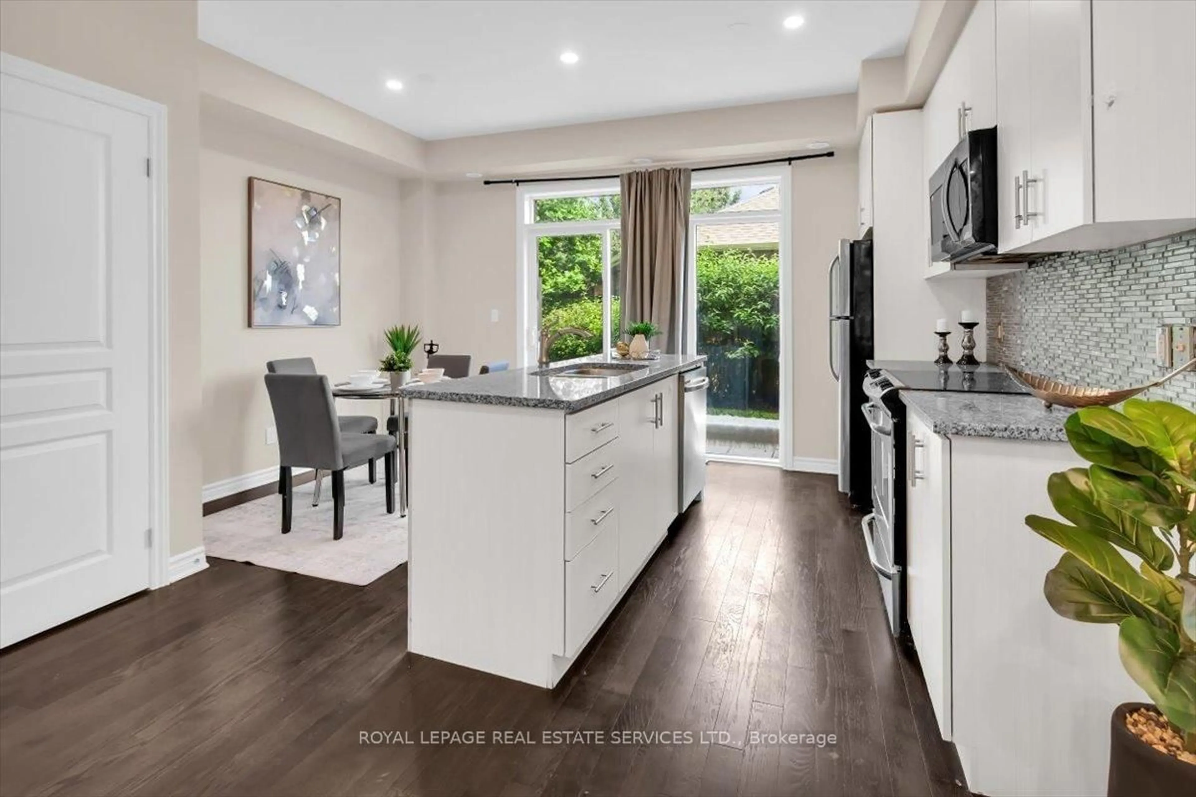 Open concept kitchen, ceramic/tile floor for 636 Evans Ave #47, Toronto Ontario M8W 0A8