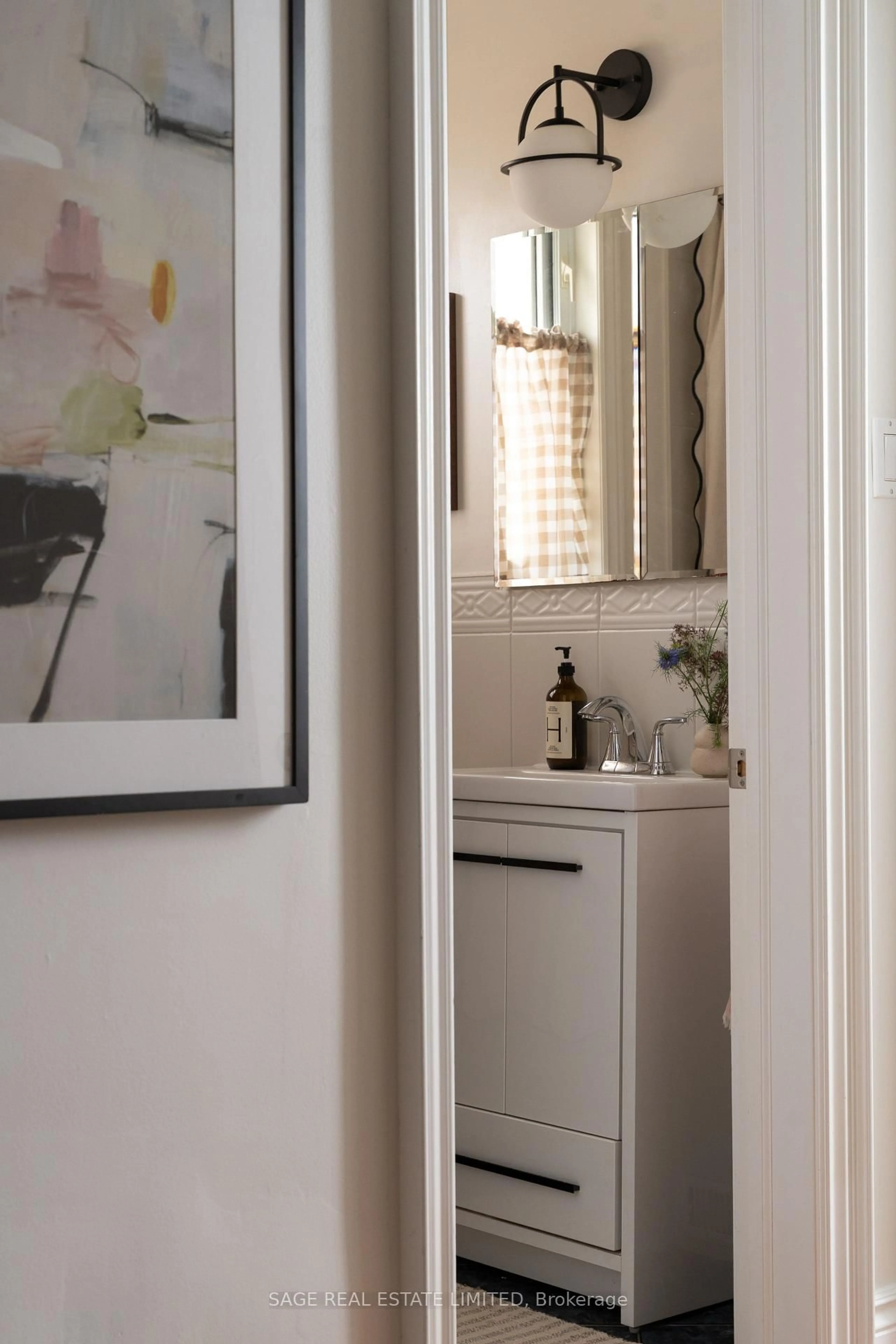 Contemporary bathroom, unknown for 505 Caledonia Rd, Toronto Ontario M6E 4V1