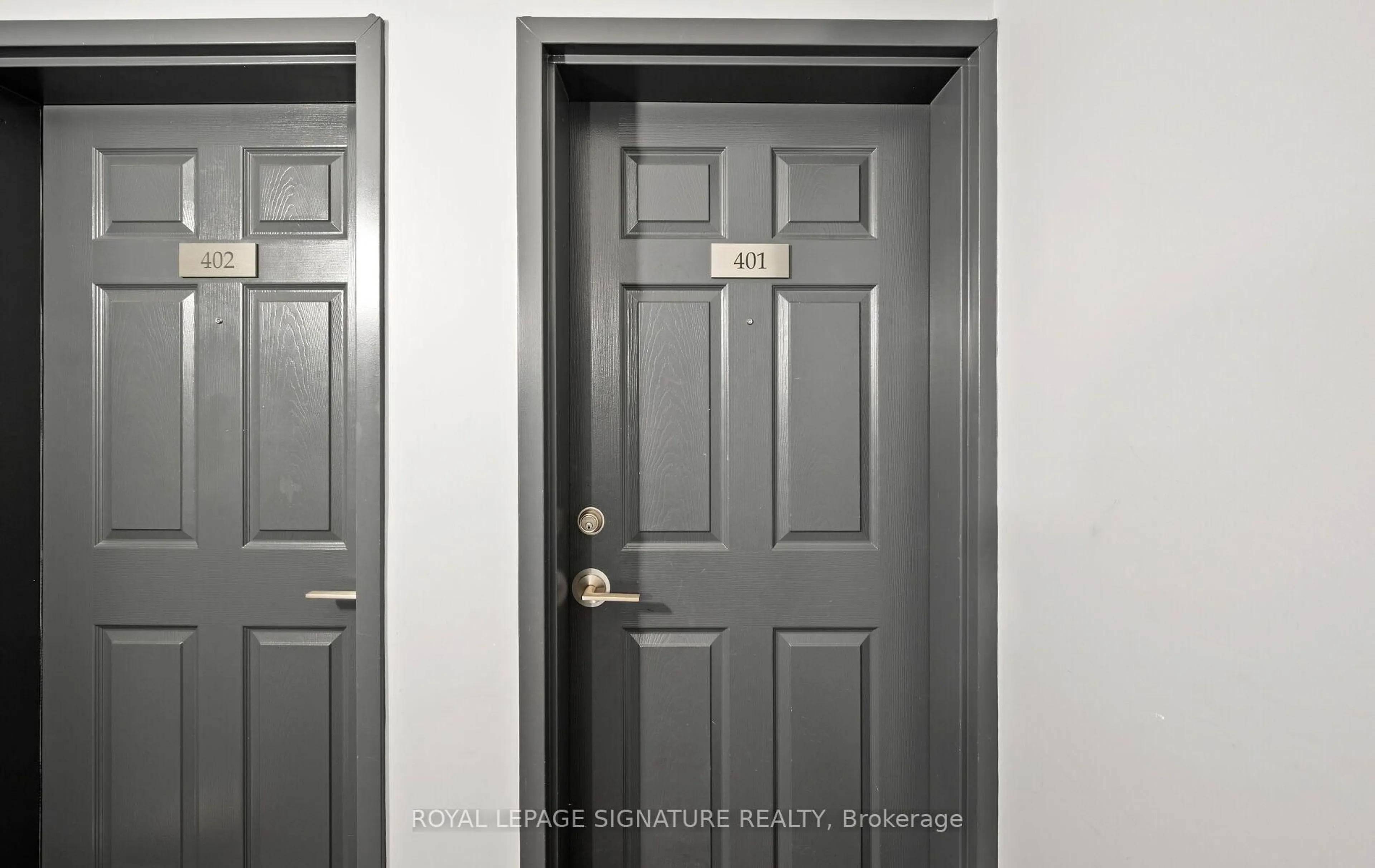 Indoor entryway for 1491 Maple Ave #401, Milton Ontario L9T 0B8