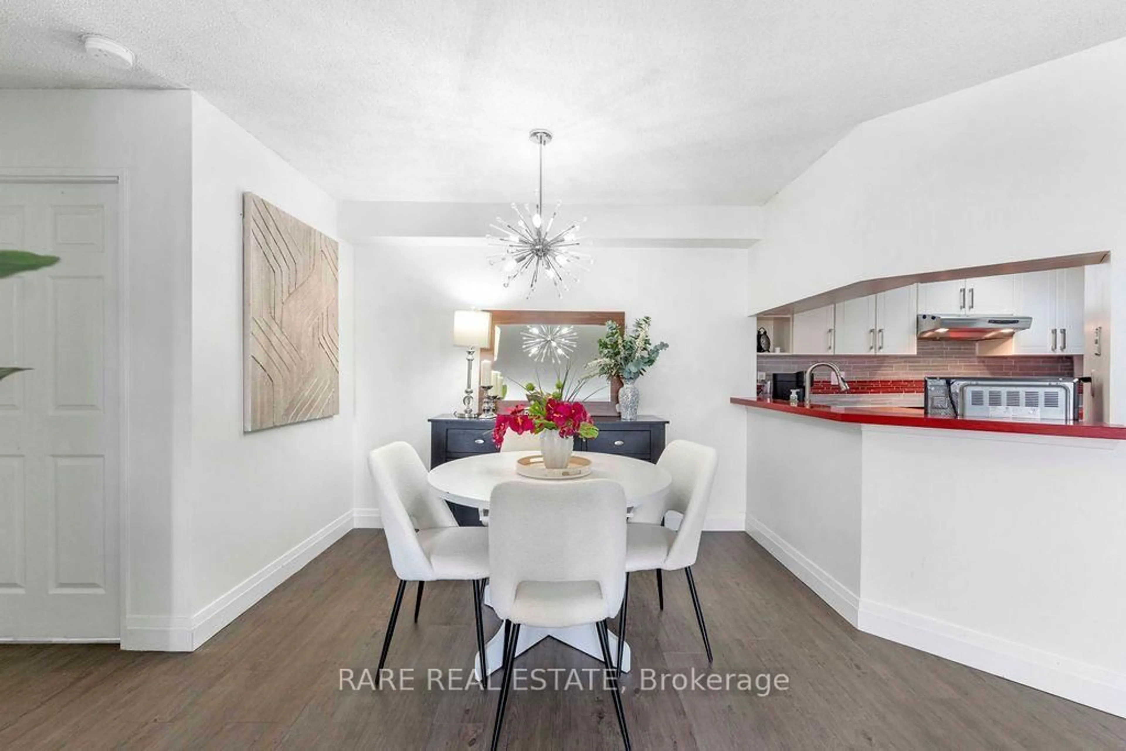 Dining room, unknown for 250 Webb Dr #513, Mississauga Ontario L5B 3Z4