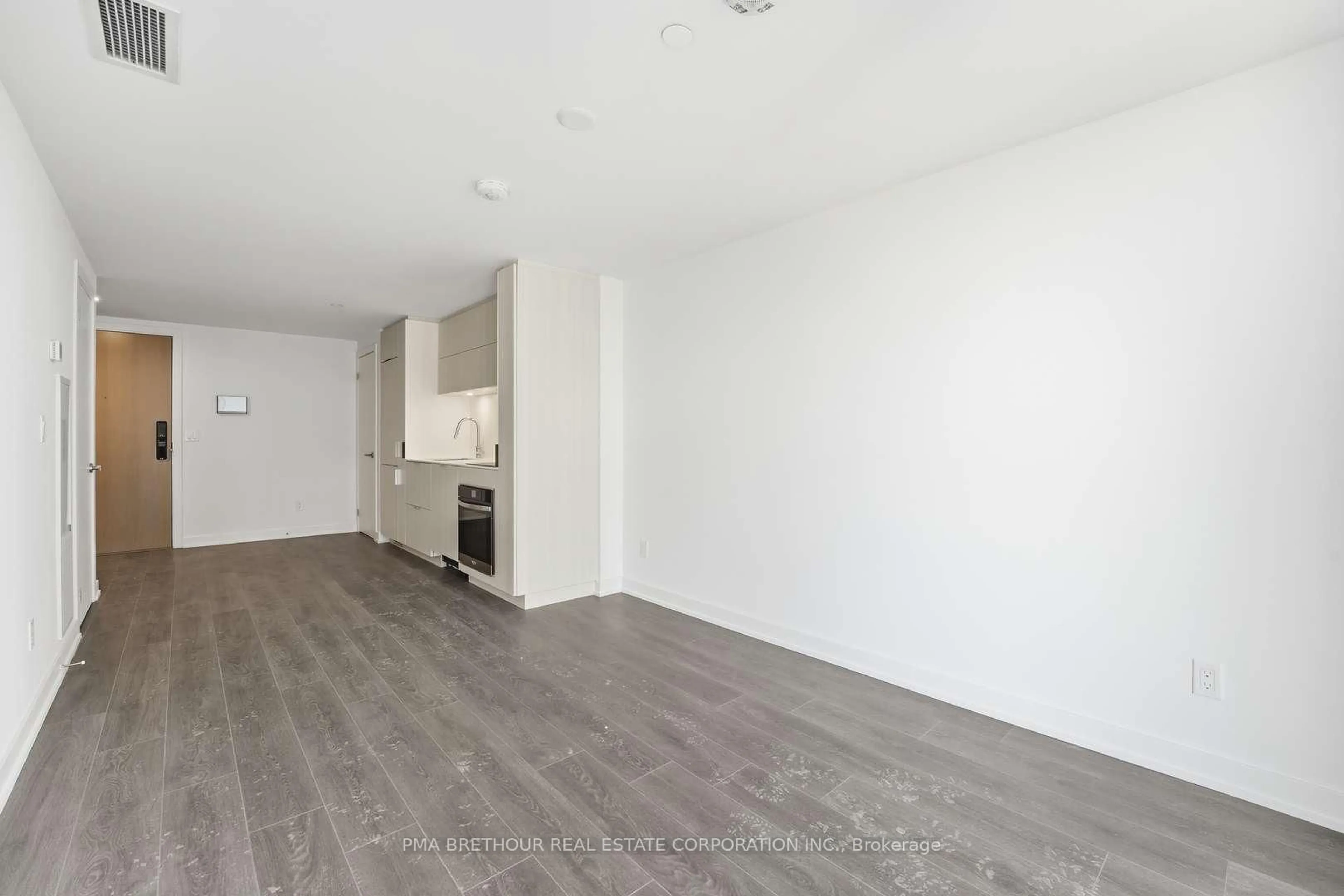 A pic of a room for 370 Martha St #2508, Burlington Ontario L7R 0G9