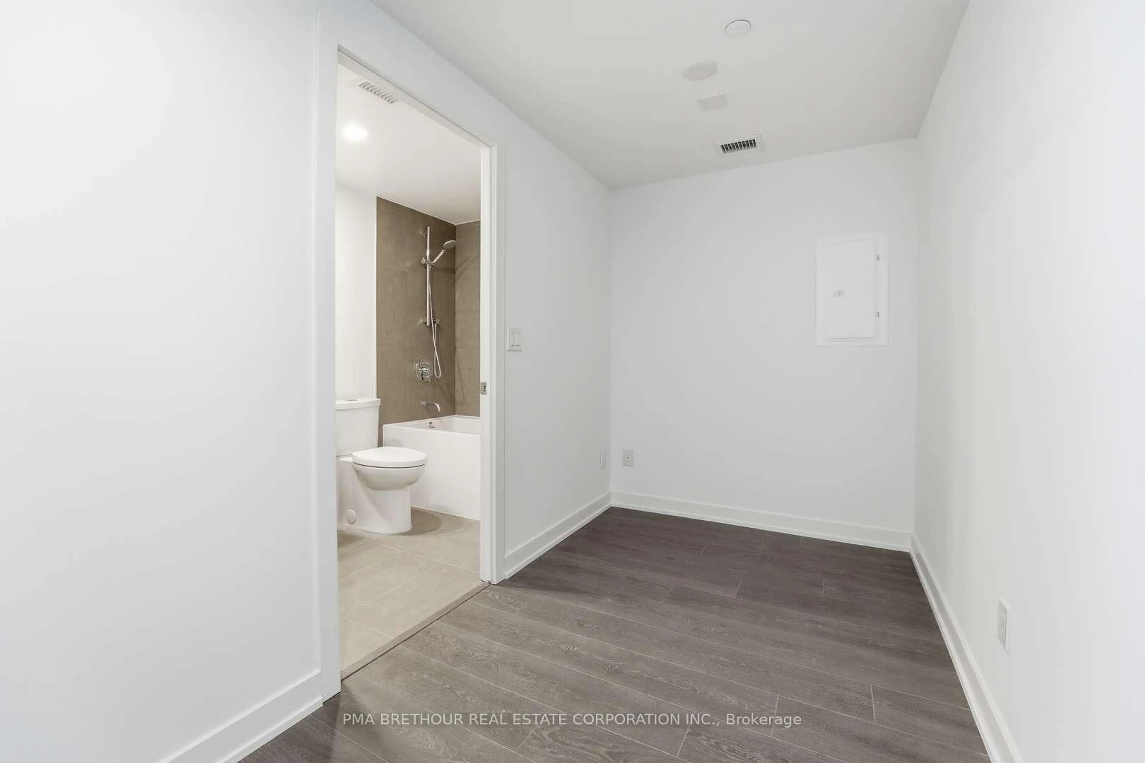 Unknown for 370 Martha St #2508, Burlington Ontario L7R 0G9
