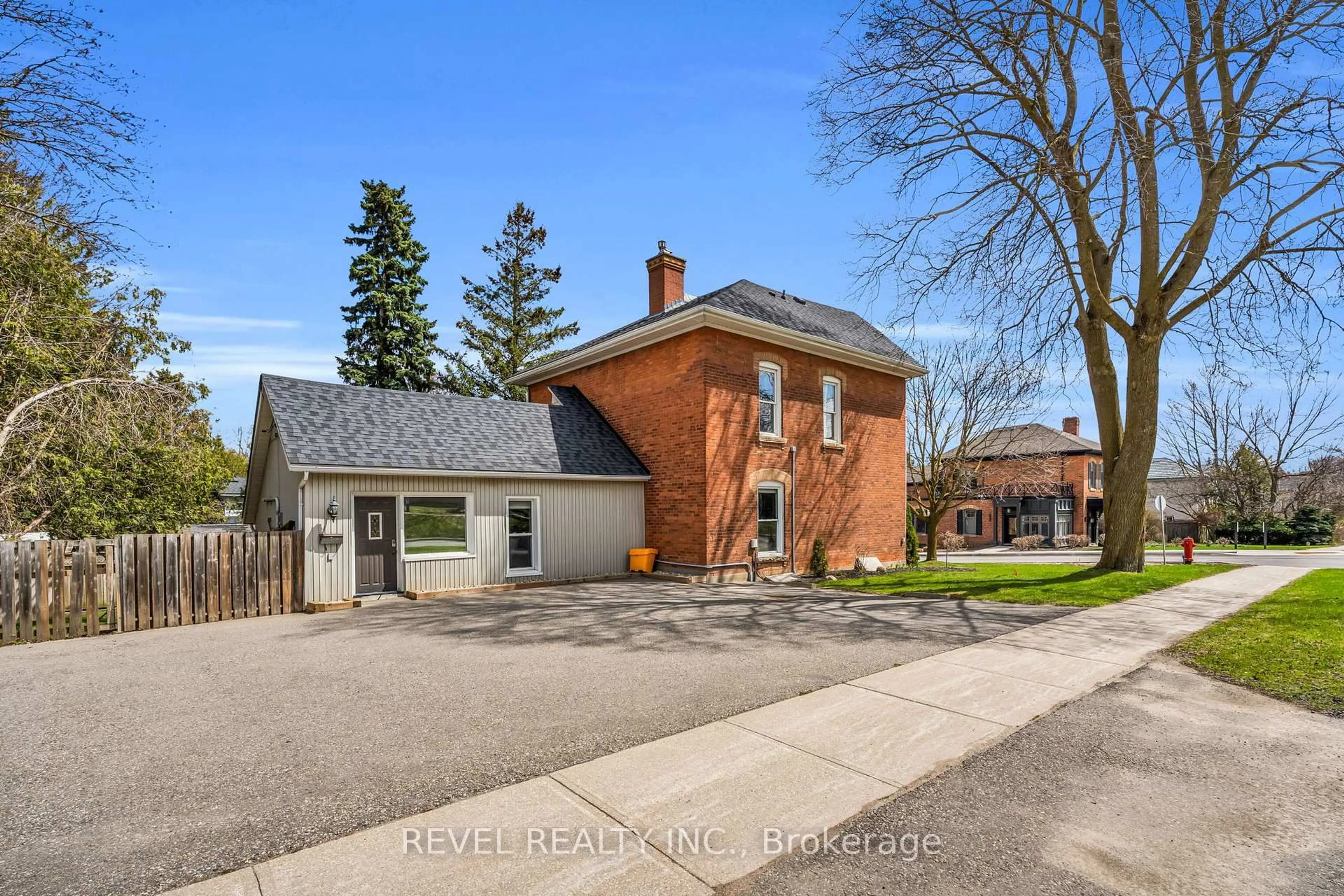 Home with brick exterior material, street for 1 Third Ave, Orangeville Ontario L9W 1G8