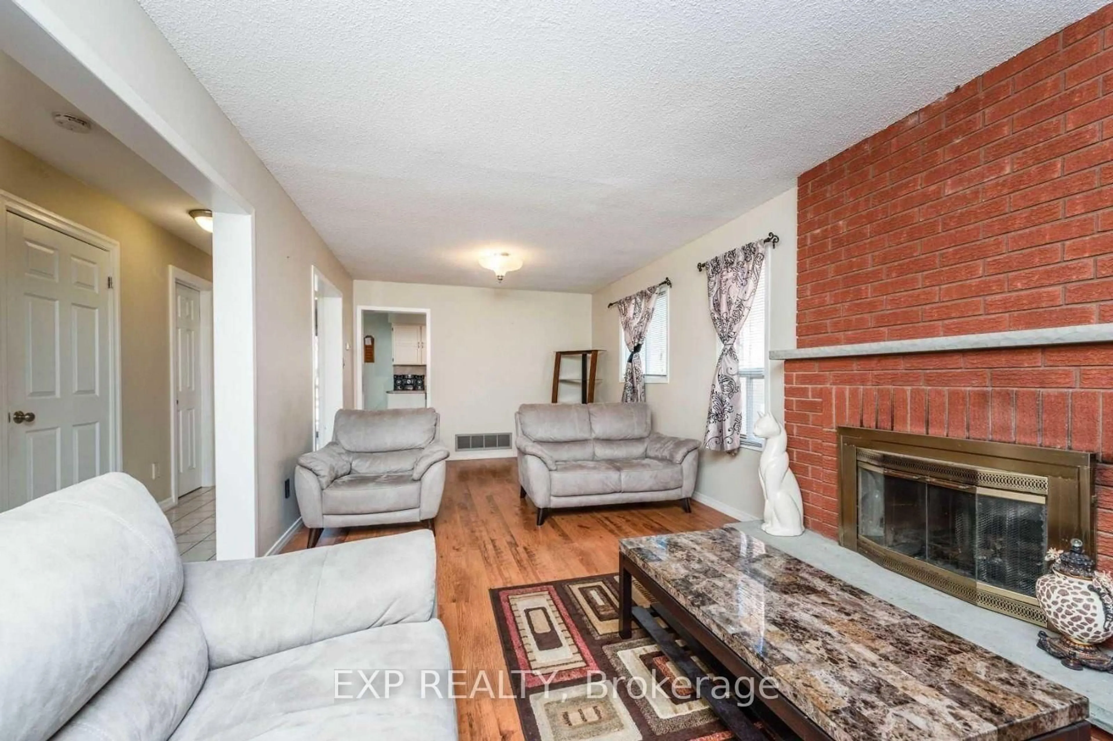 Living room with furniture, unknown for 3 Shenstone Ave, Brampton Ontario L6Z 2Y6